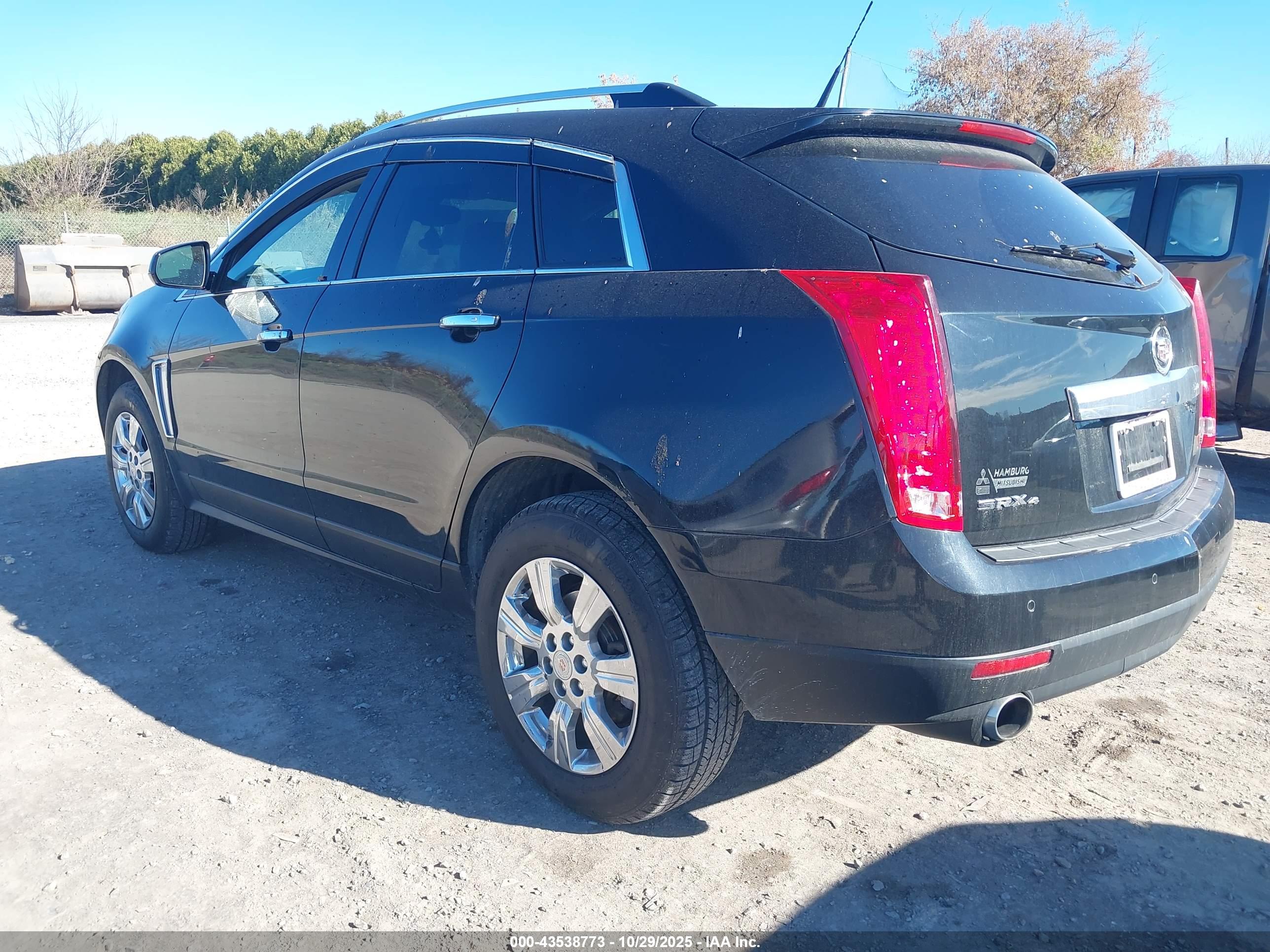 CADILLAC SRX image 3