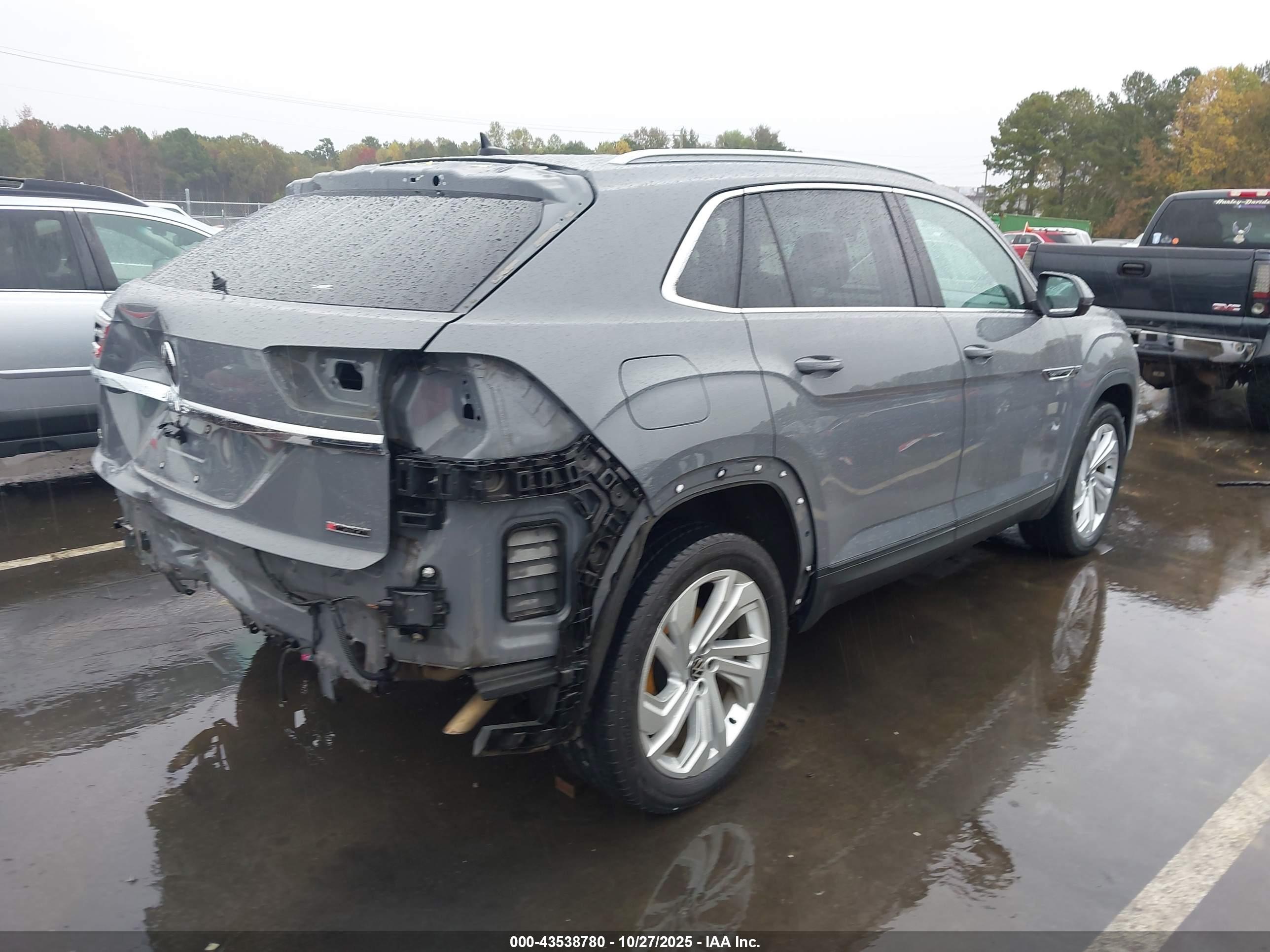 VOLKSWAGEN ATLAS image 4