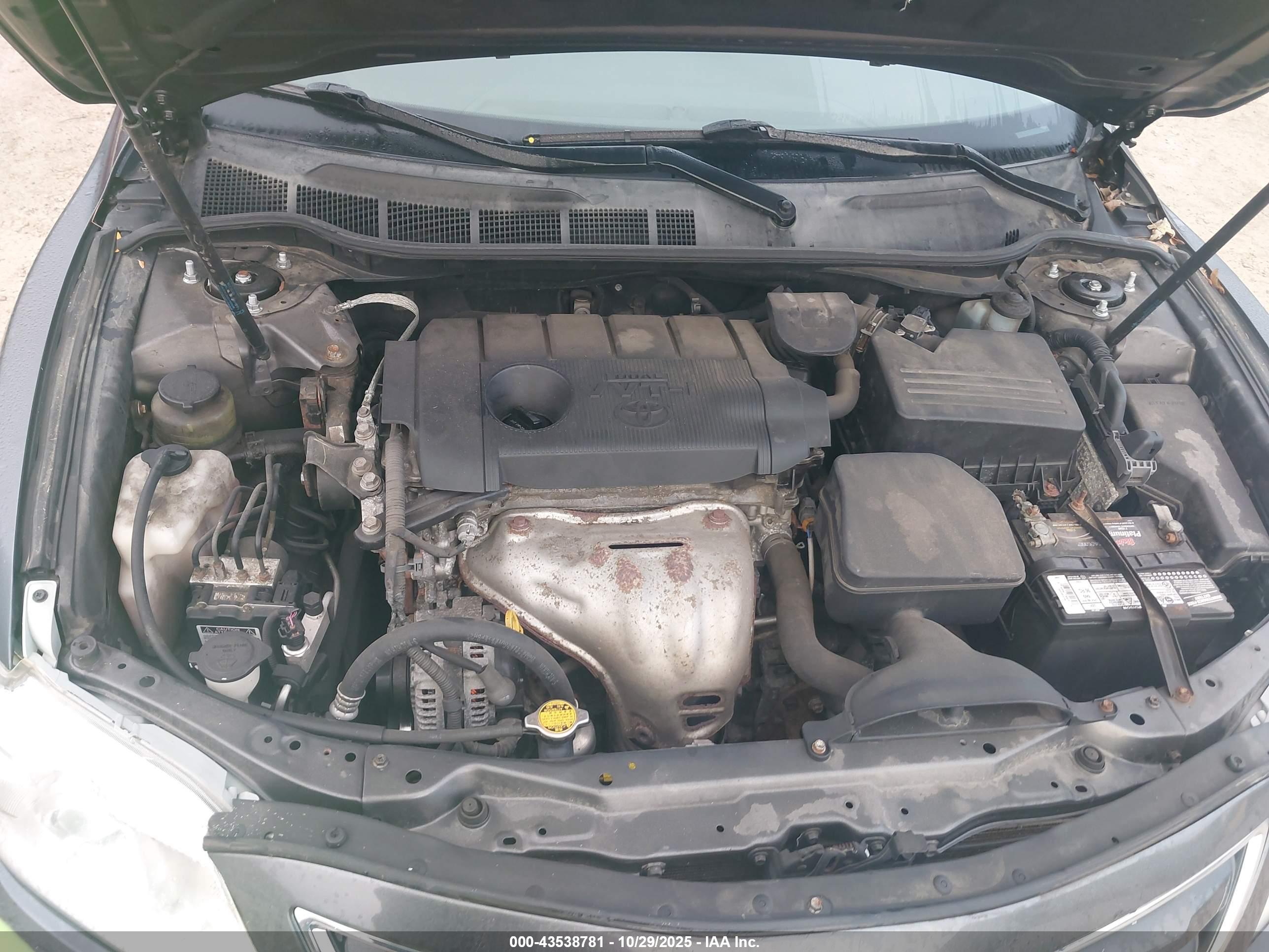 TOYOTA CAMRY image 10