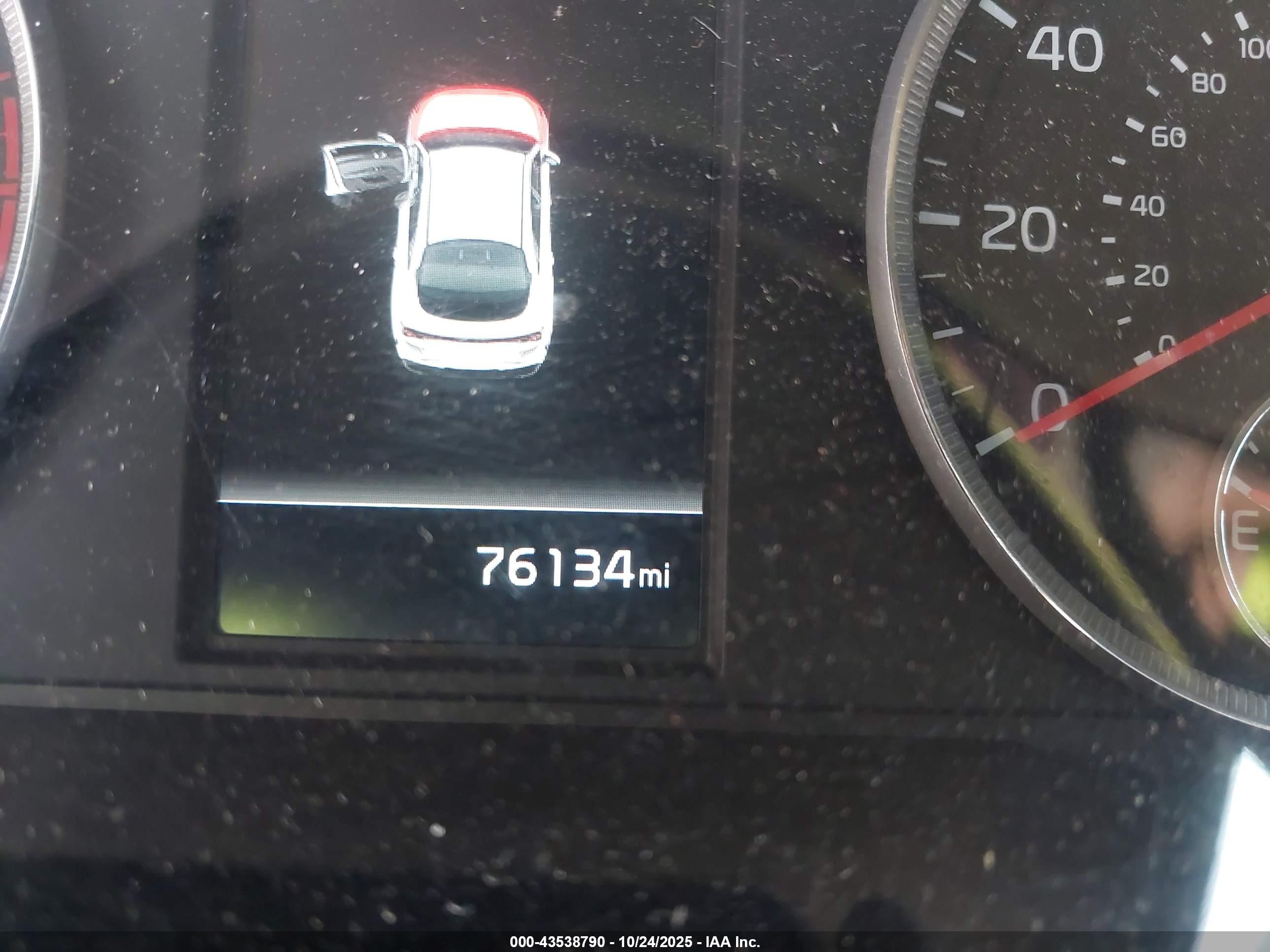 KIA K5 image 7