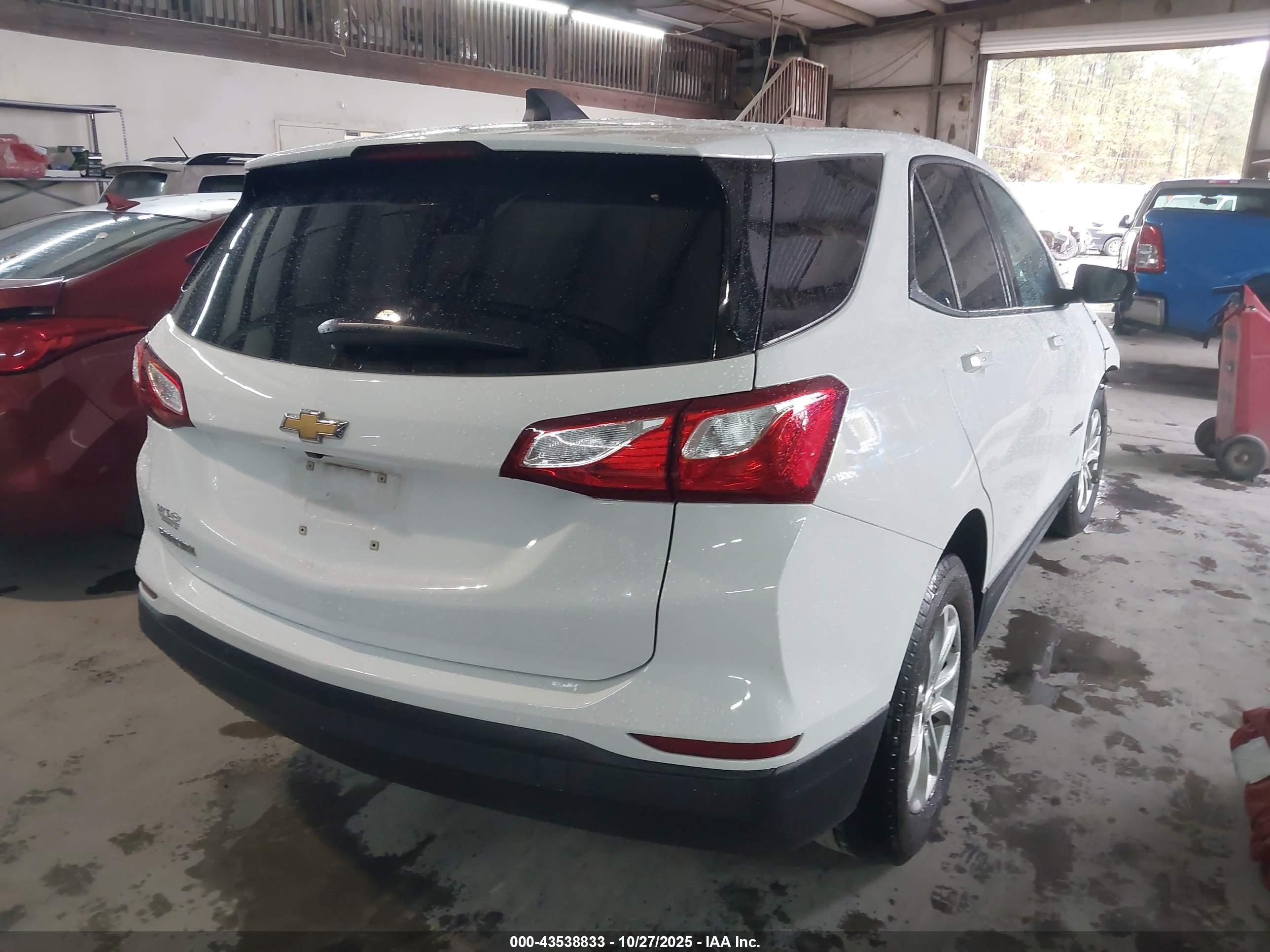 CHEVROLET EQUINOX image 4