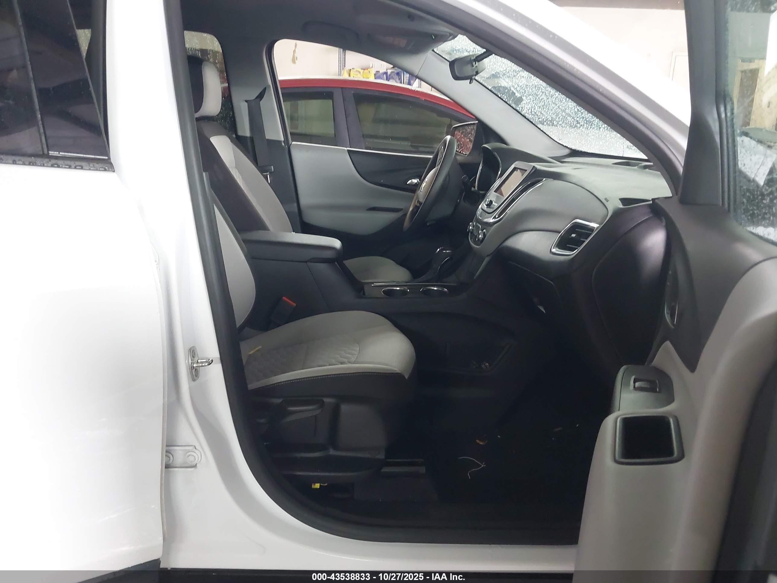 CHEVROLET EQUINOX image 5