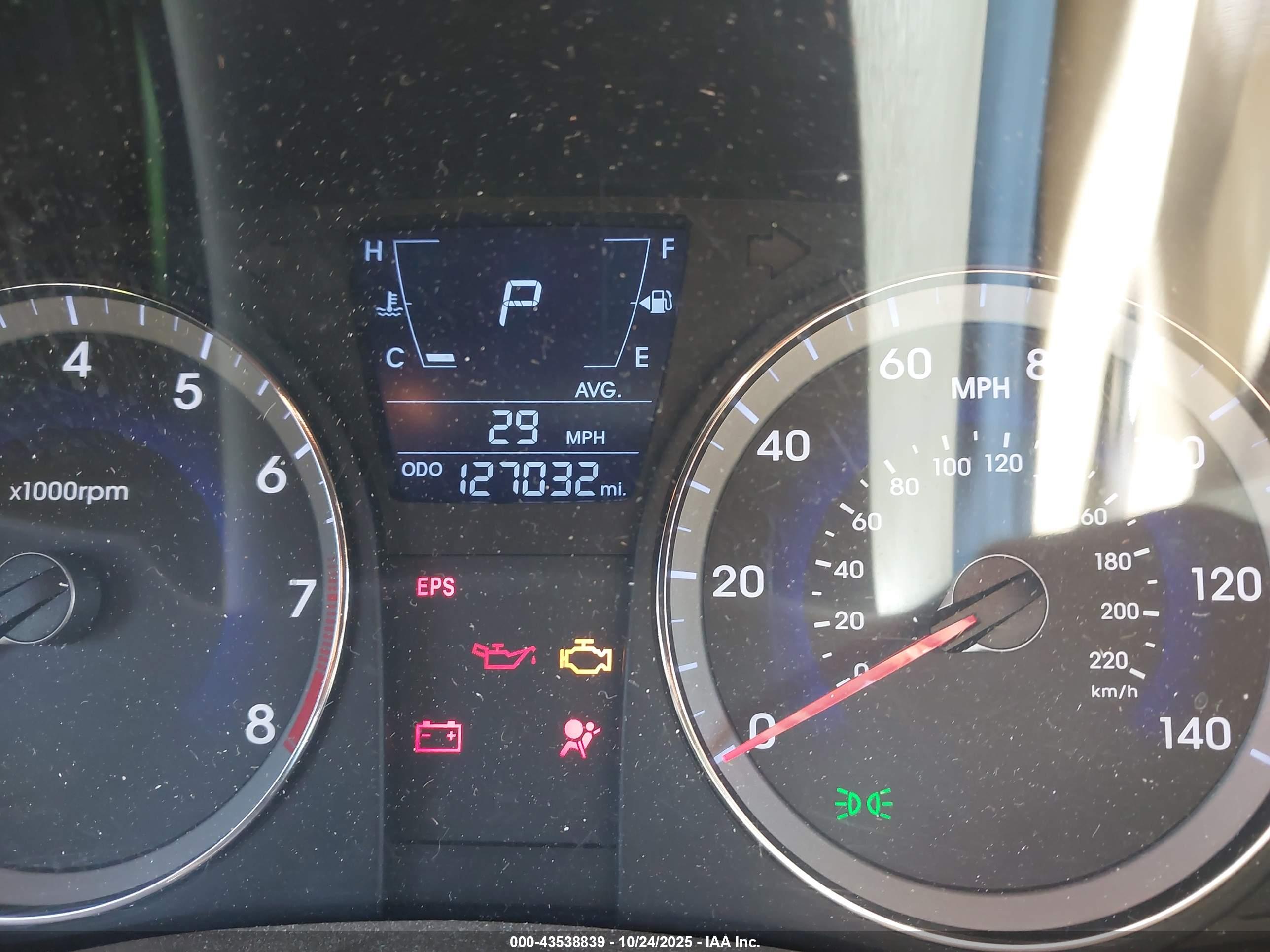 HYUNDAI ACCENT image 7