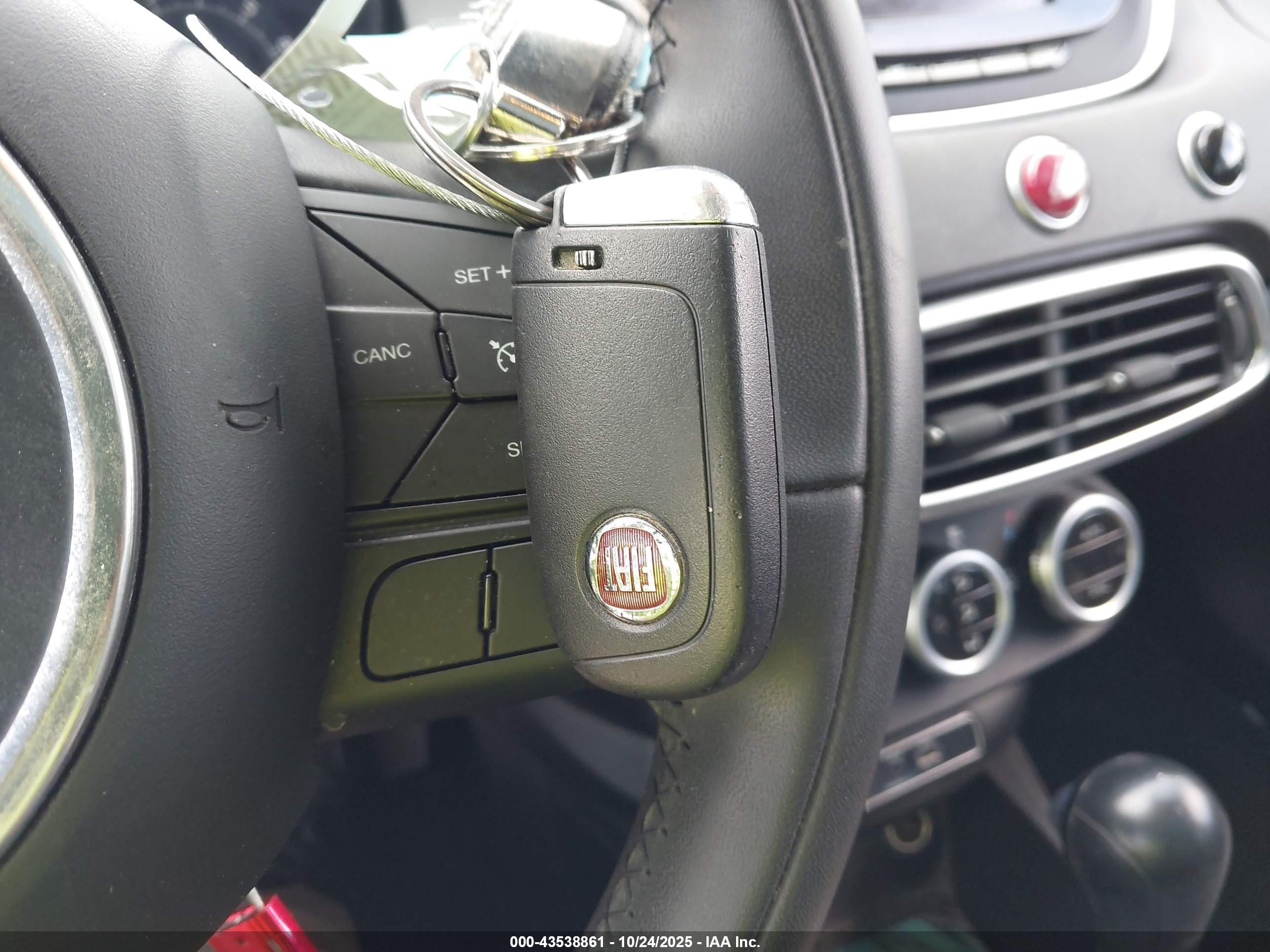 FIAT 500X image 11