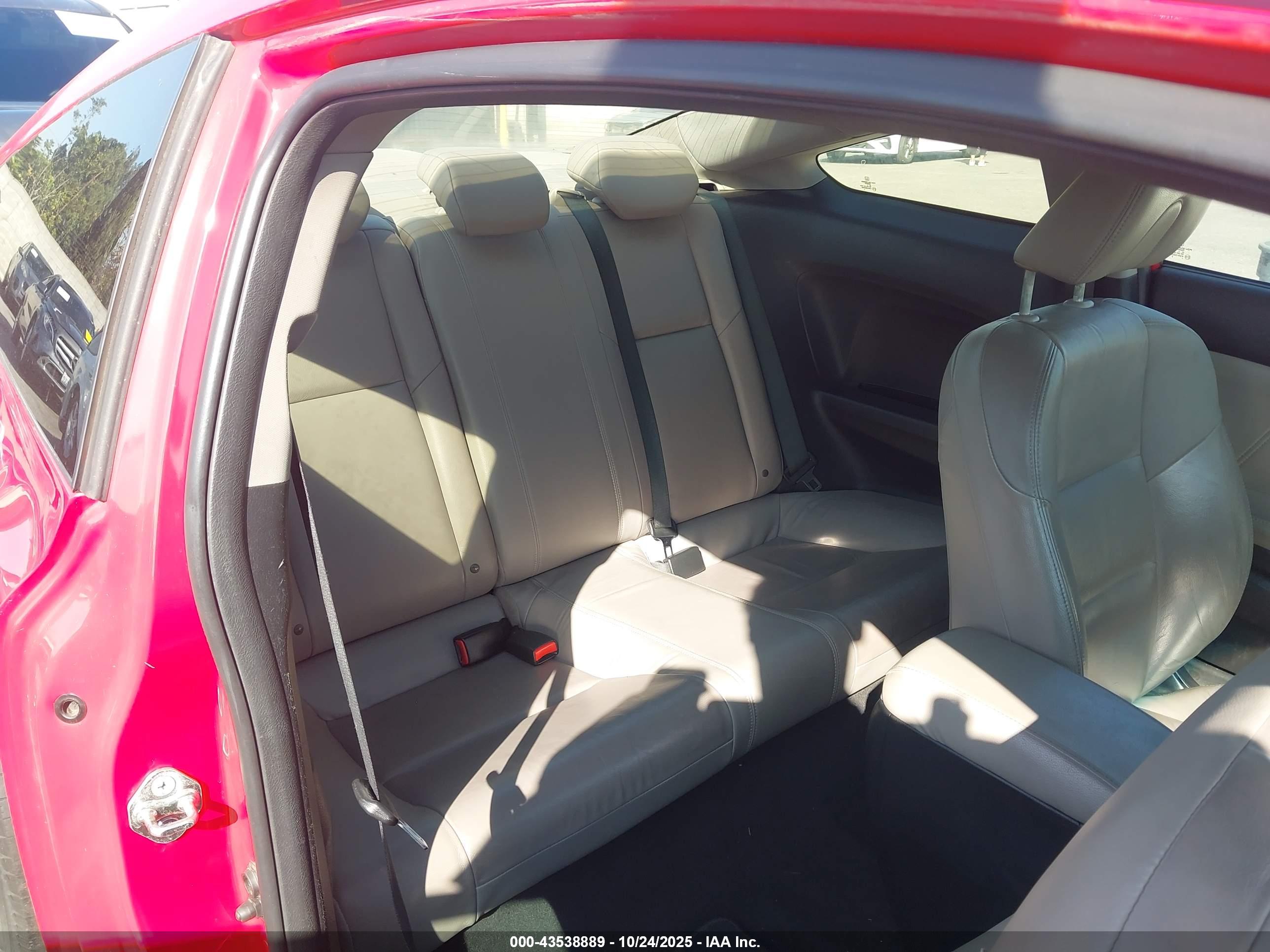 HONDA CIVIC image 8