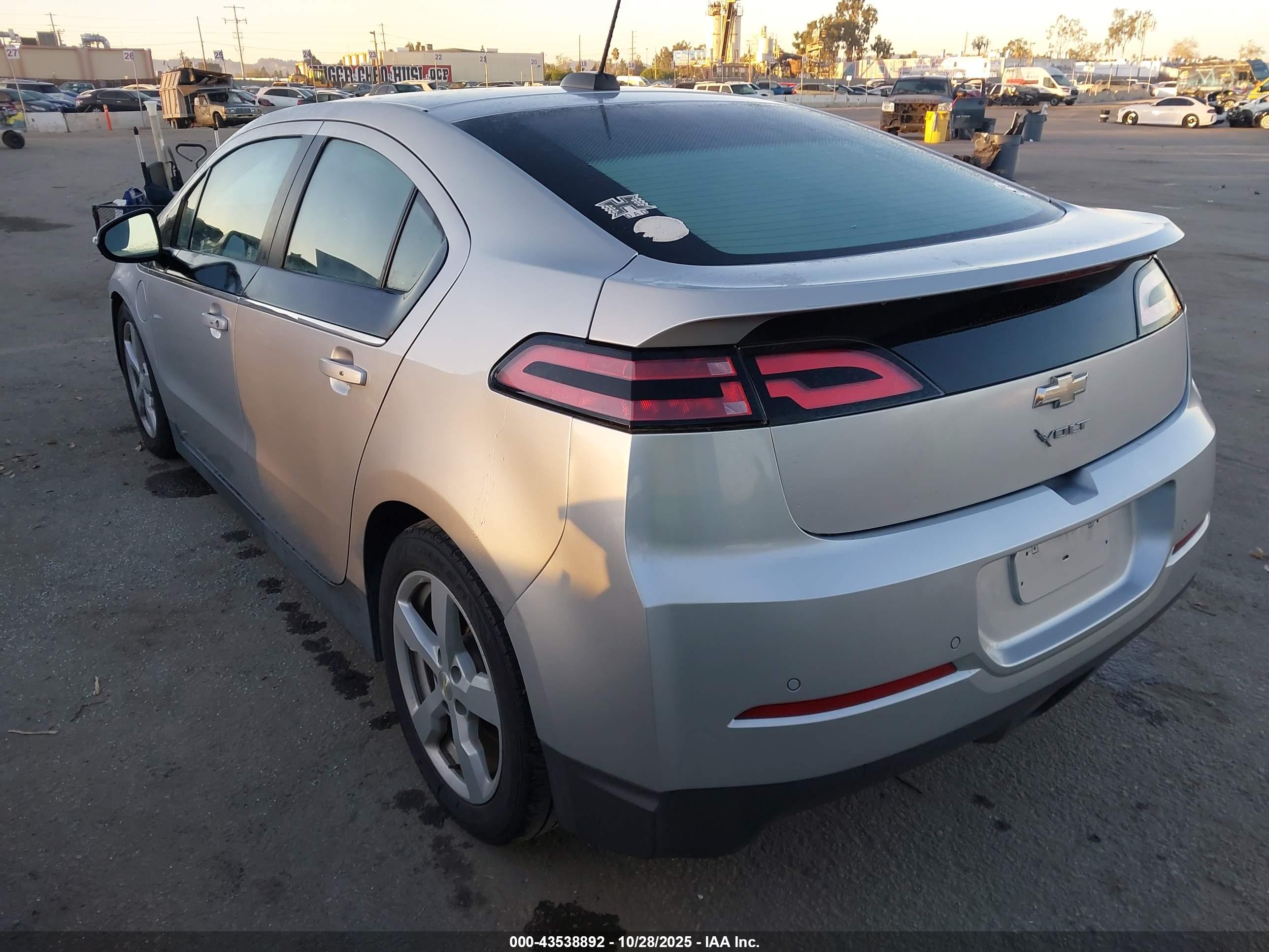 CHEVROLET VOLT image 3