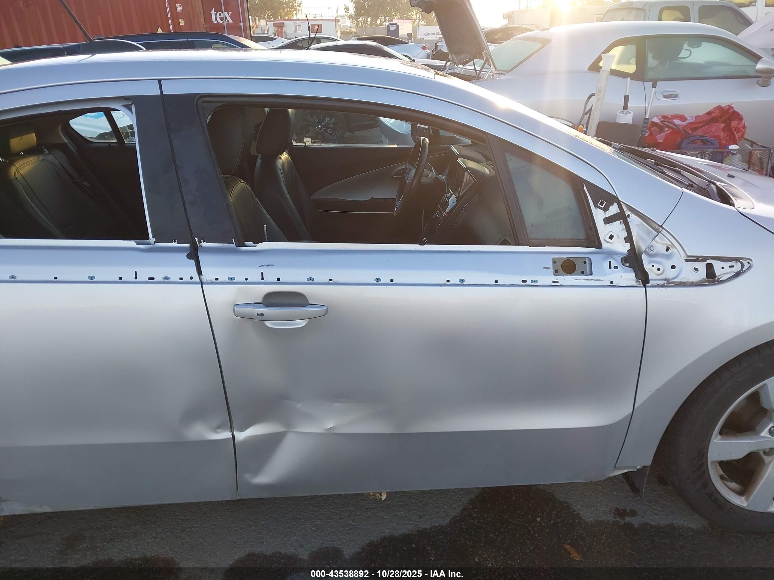 CHEVROLET VOLT image 6