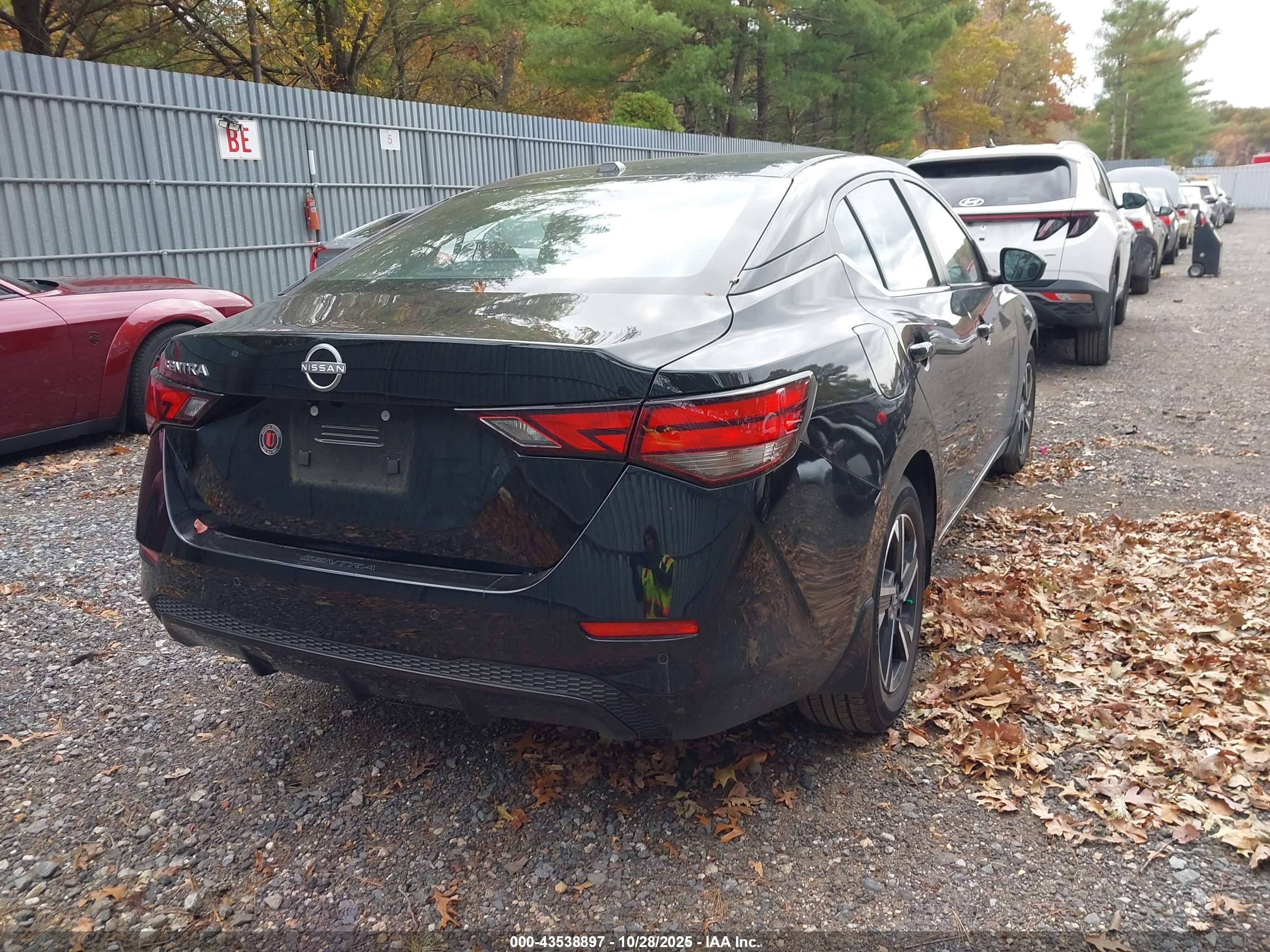 NISSAN SENTRA image 4