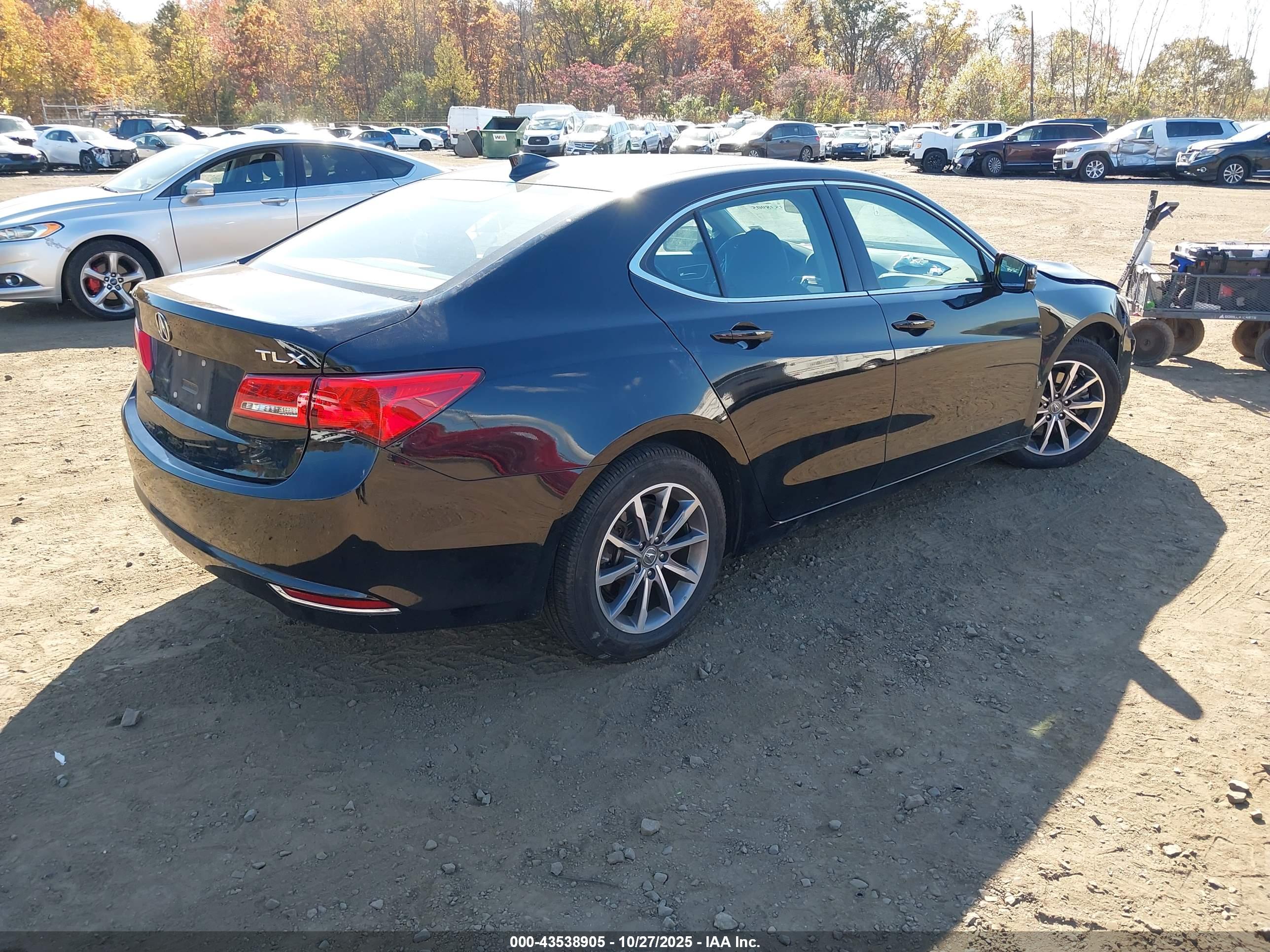 ACURA TLX image 4