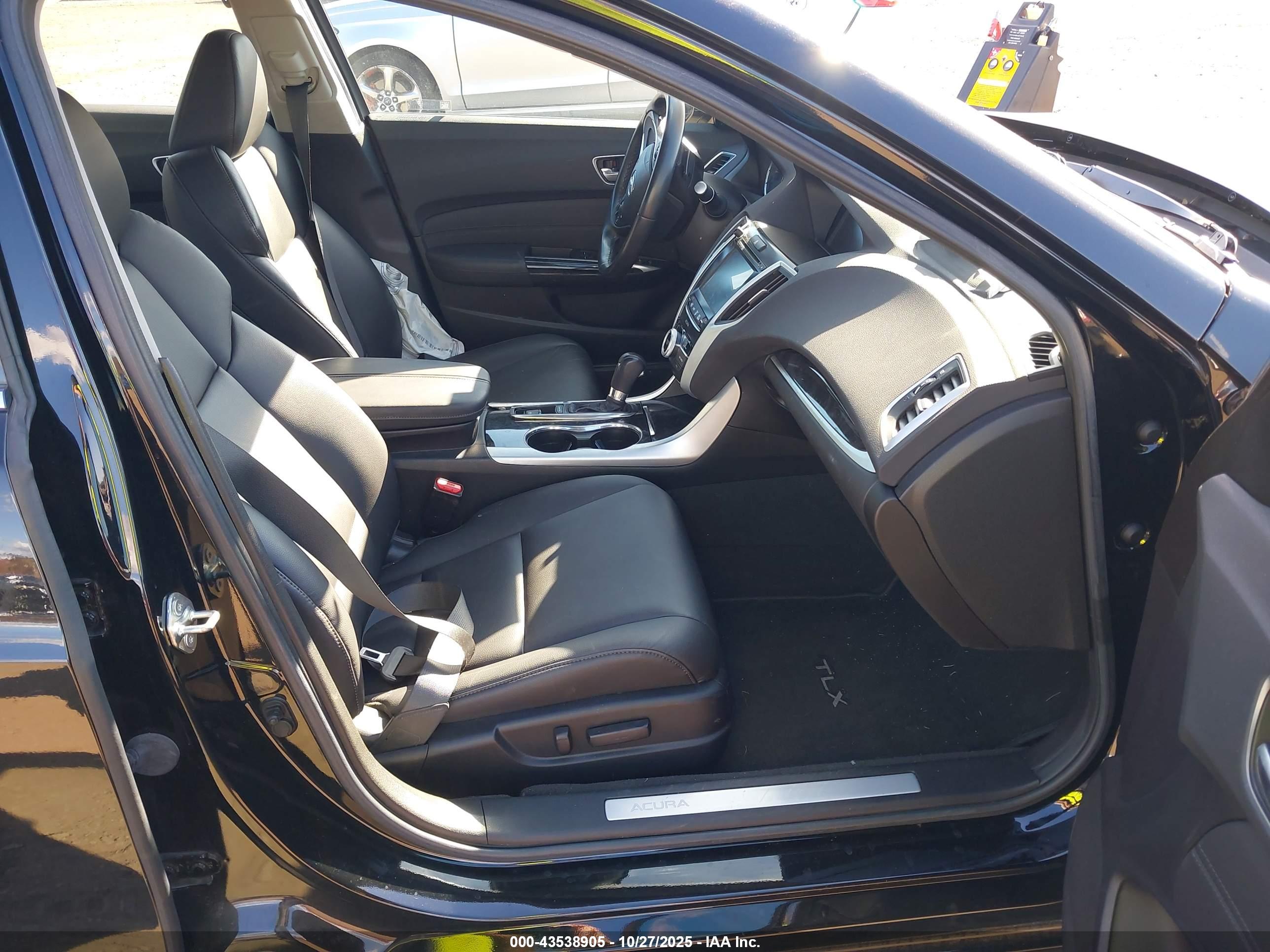 ACURA TLX image 5