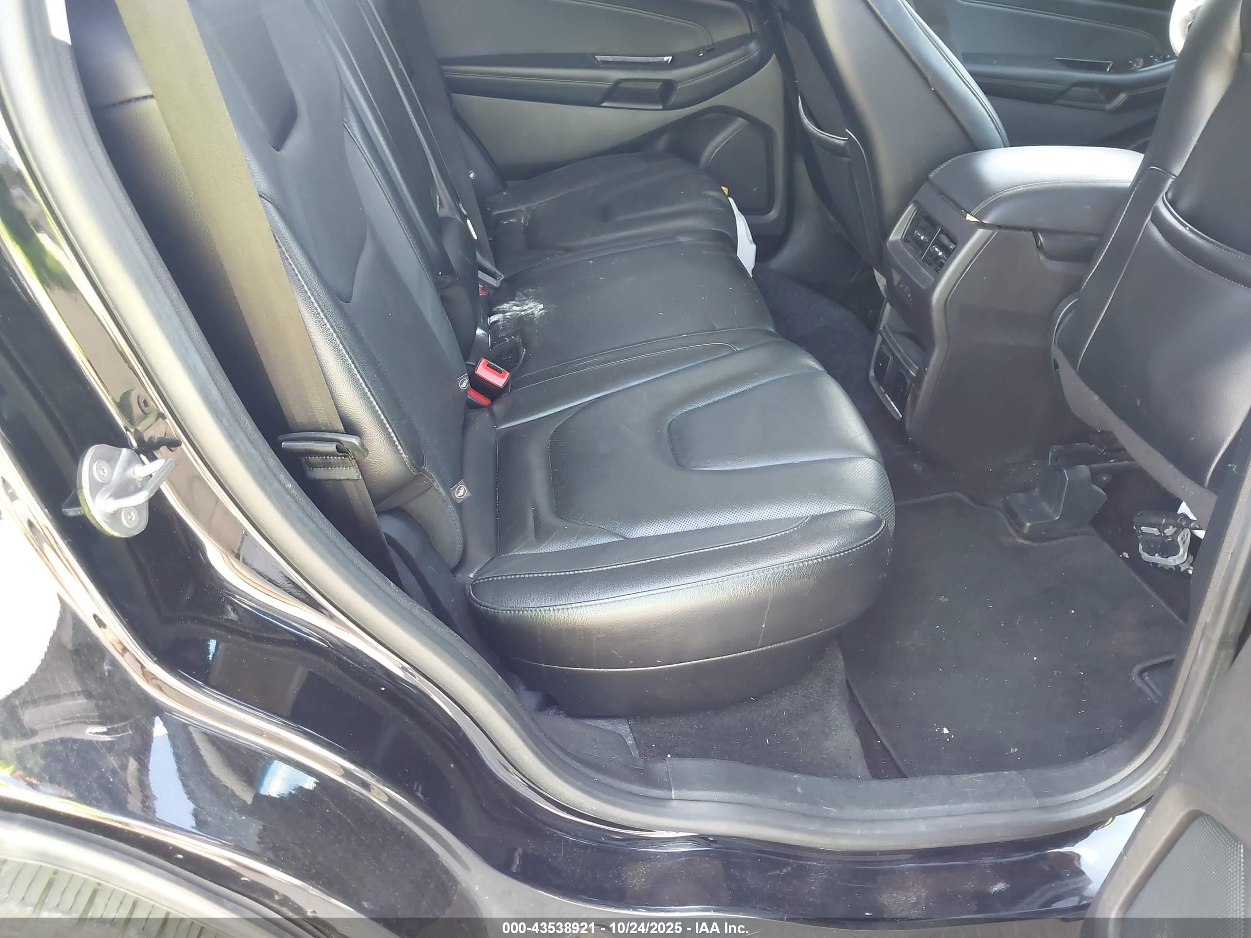 FORD EDGE image 8