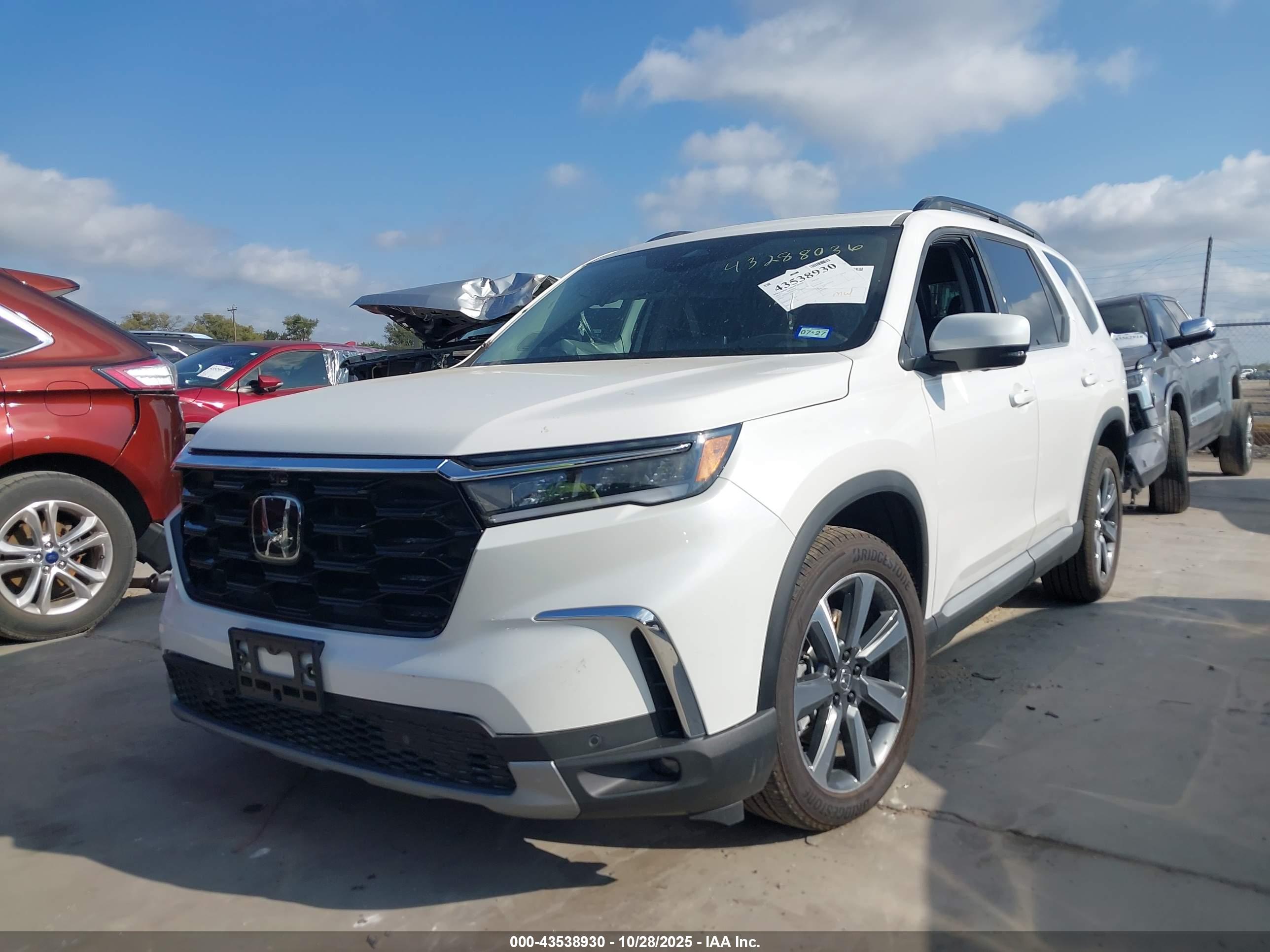 HONDA PILOT image 2