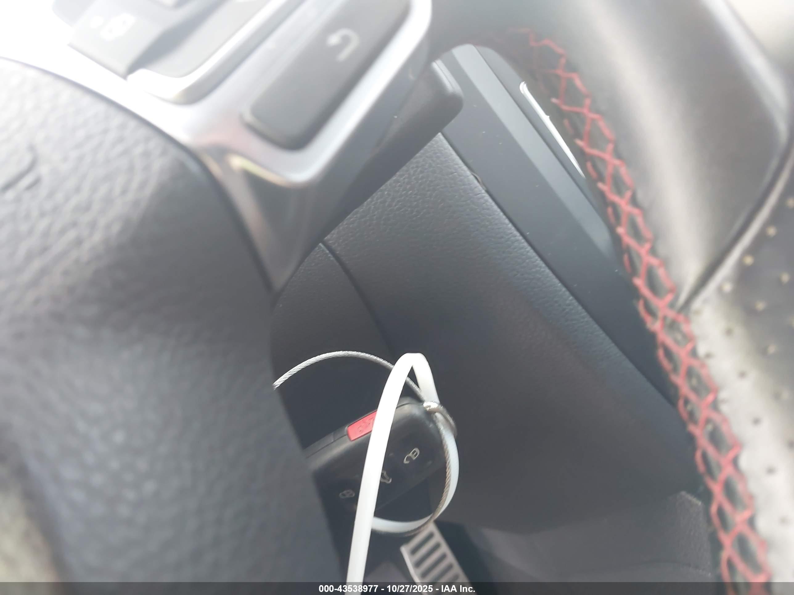 VOLKSWAGEN JETTA image 11