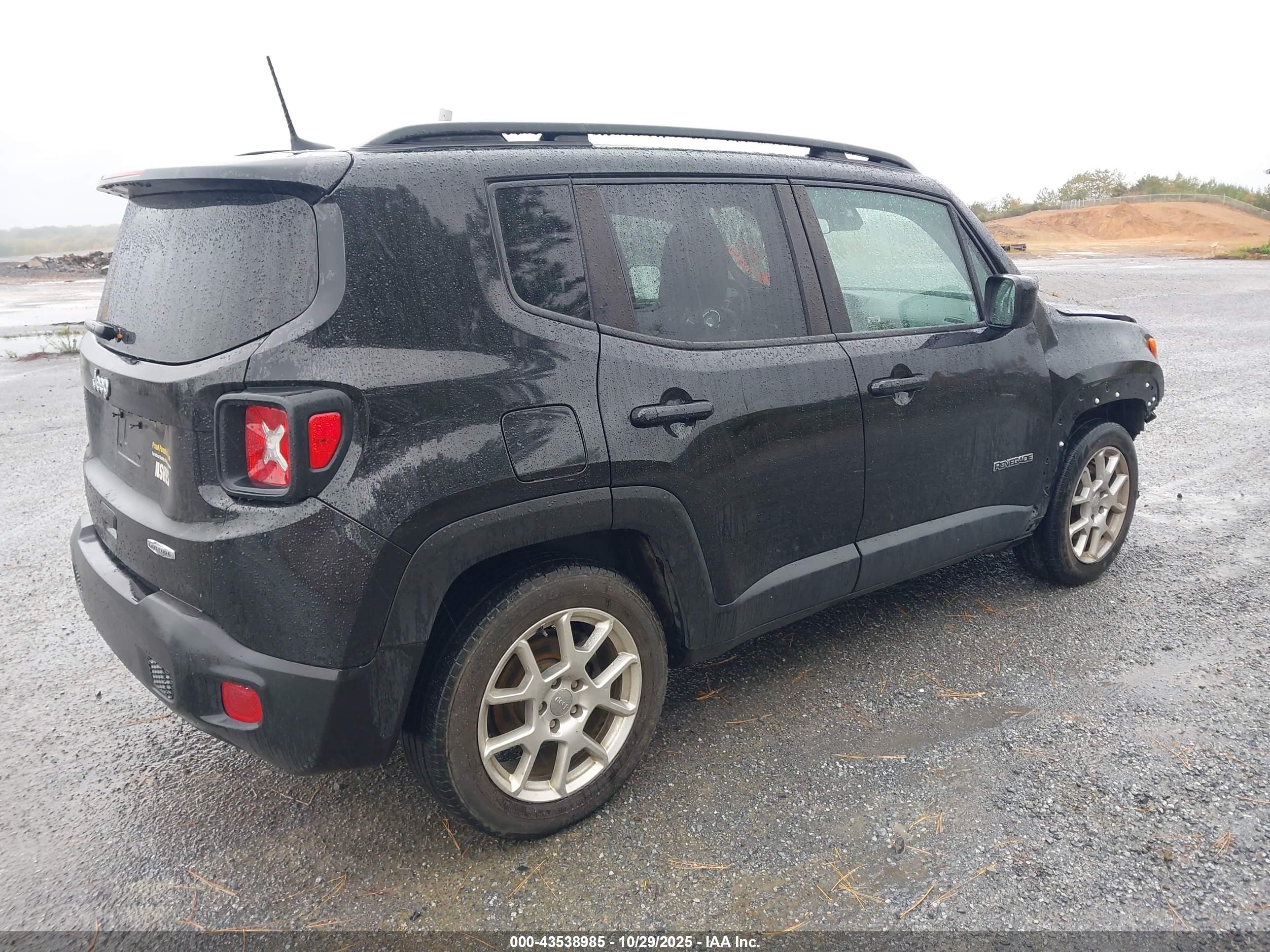 JEEP RENEGADE image 4
