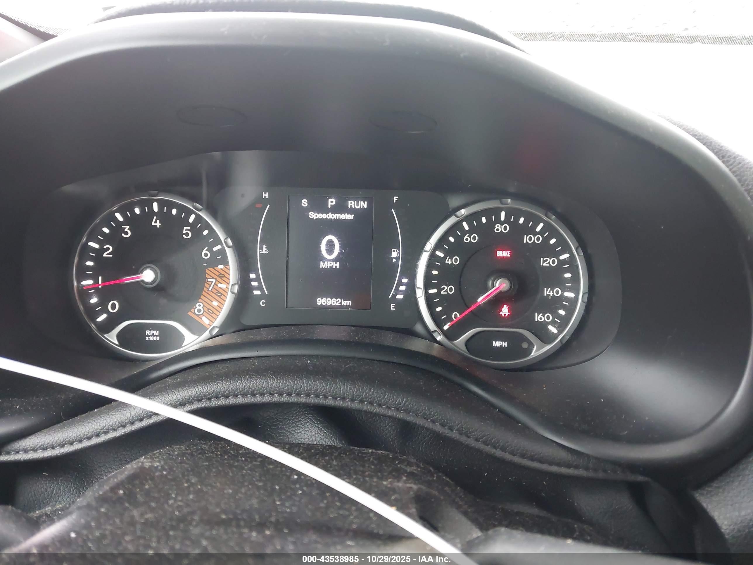 JEEP RENEGADE image 7