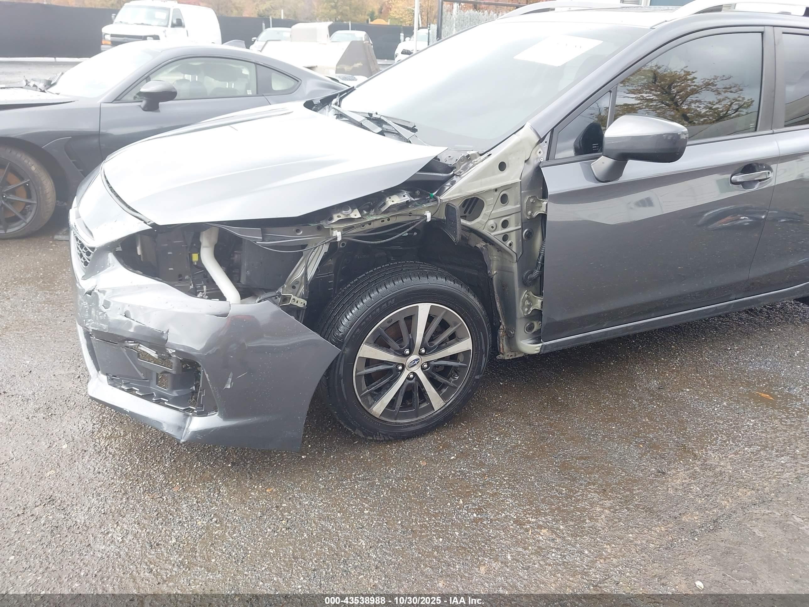 SUBARU IMPREZA image 6