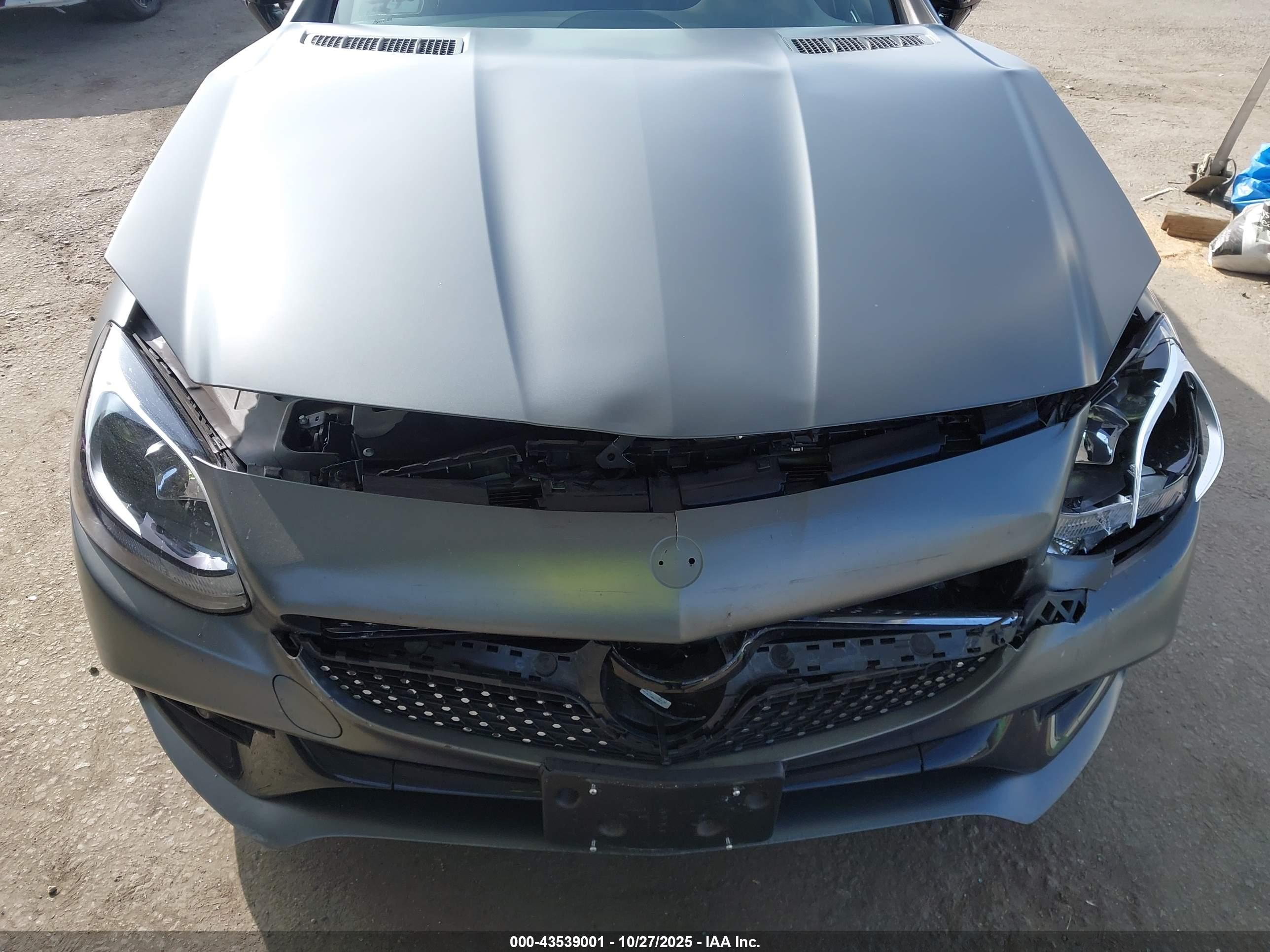 MERCEDES-BENZ SLC image 6