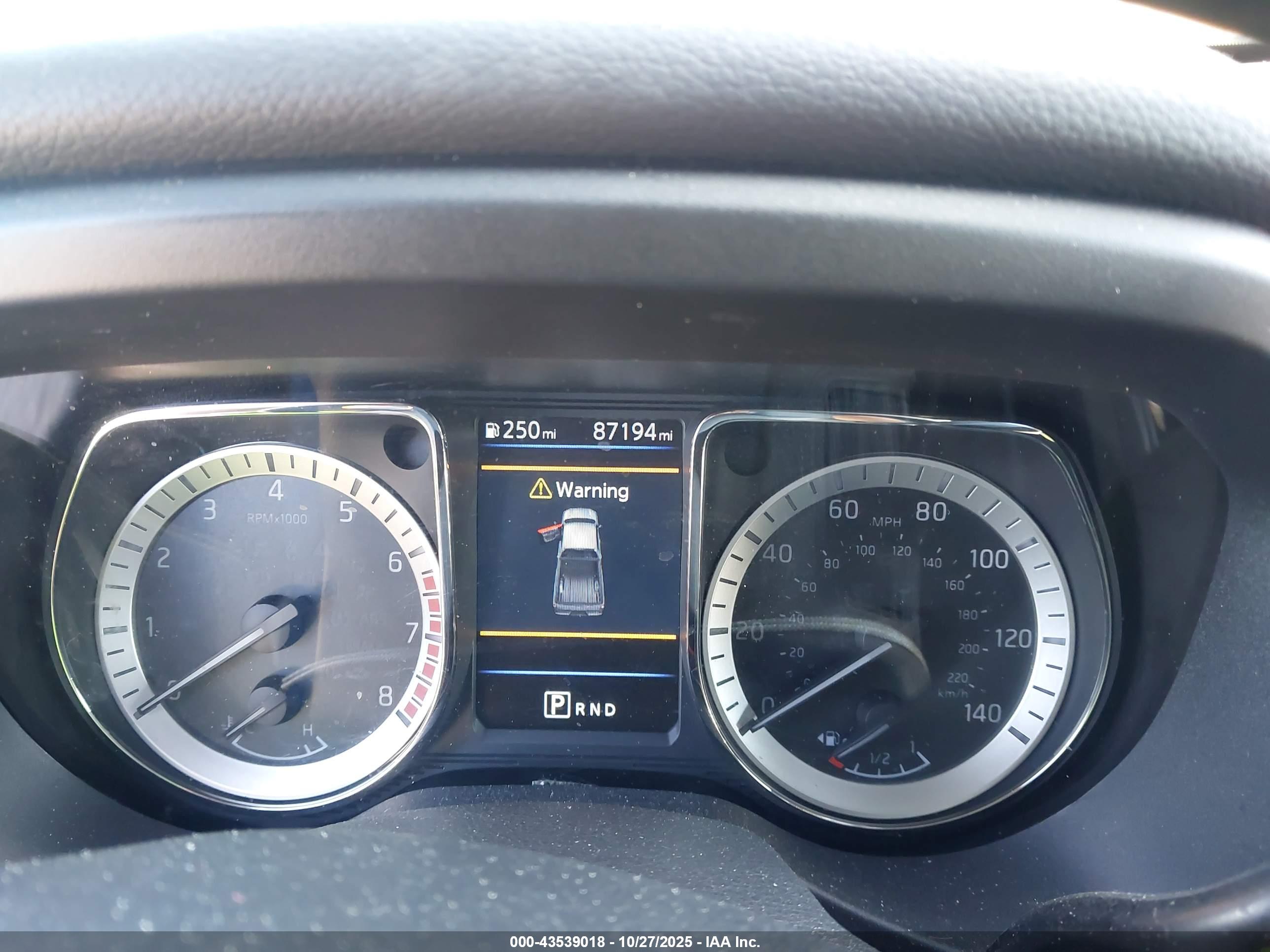 NISSAN TITAN image 7