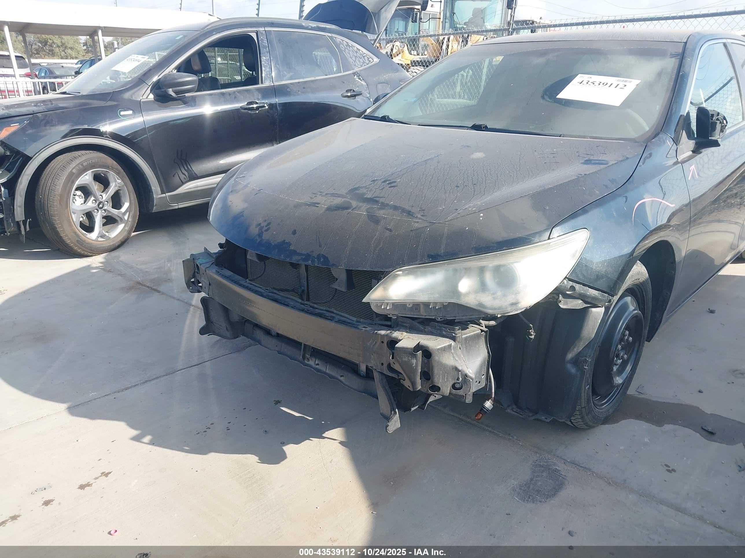 TOYOTA CAMRY image 6