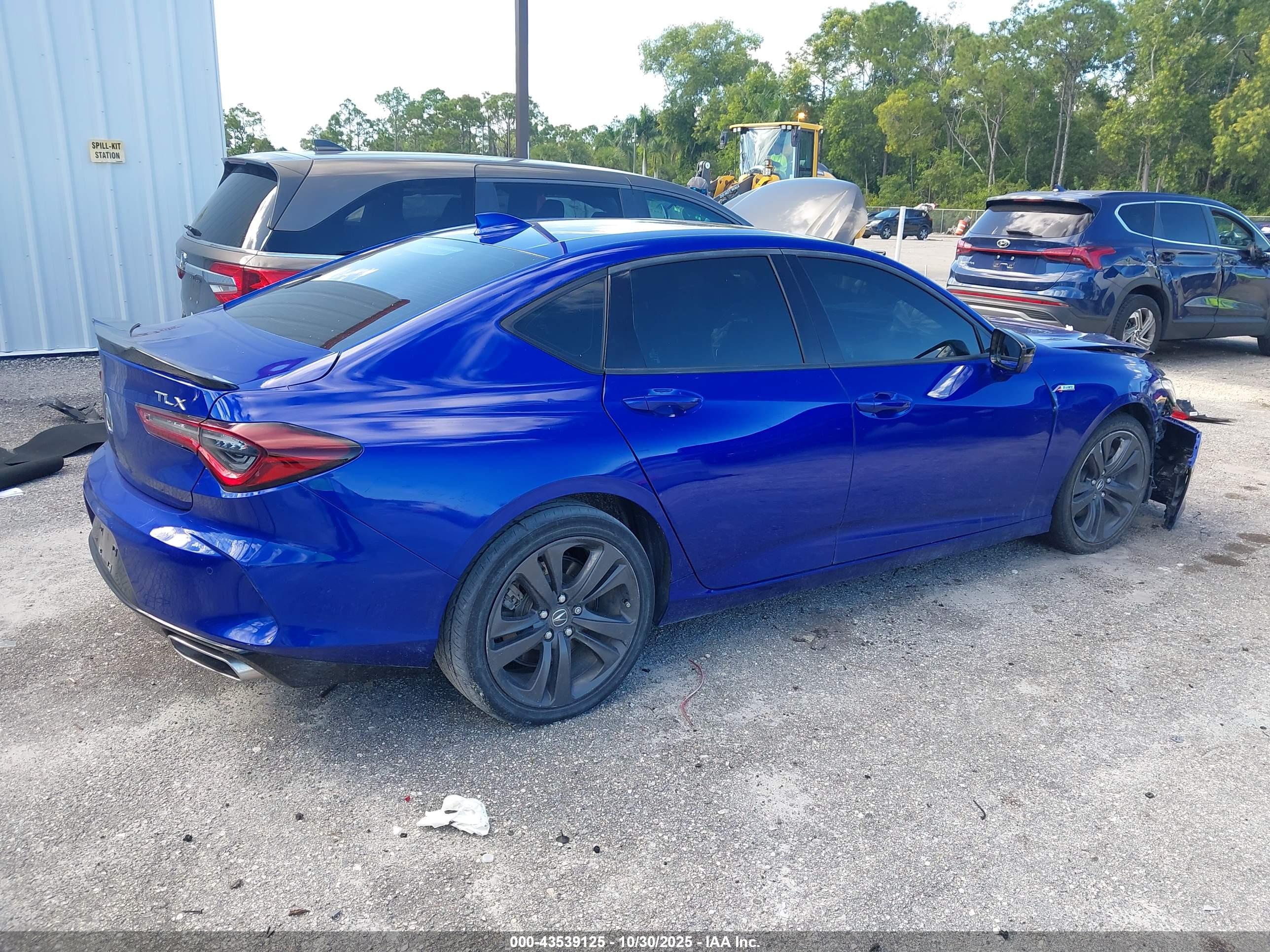 ACURA TLX image 4
