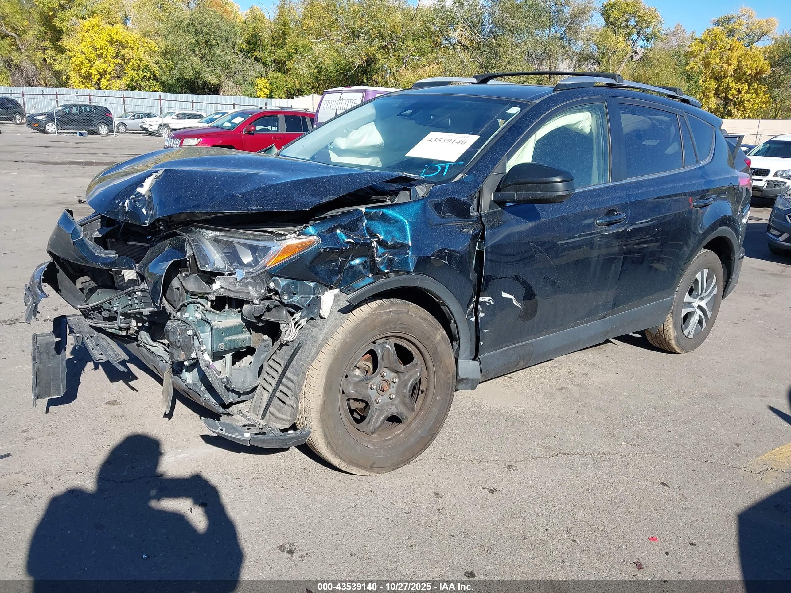 TOYOTA RAV4 image 2