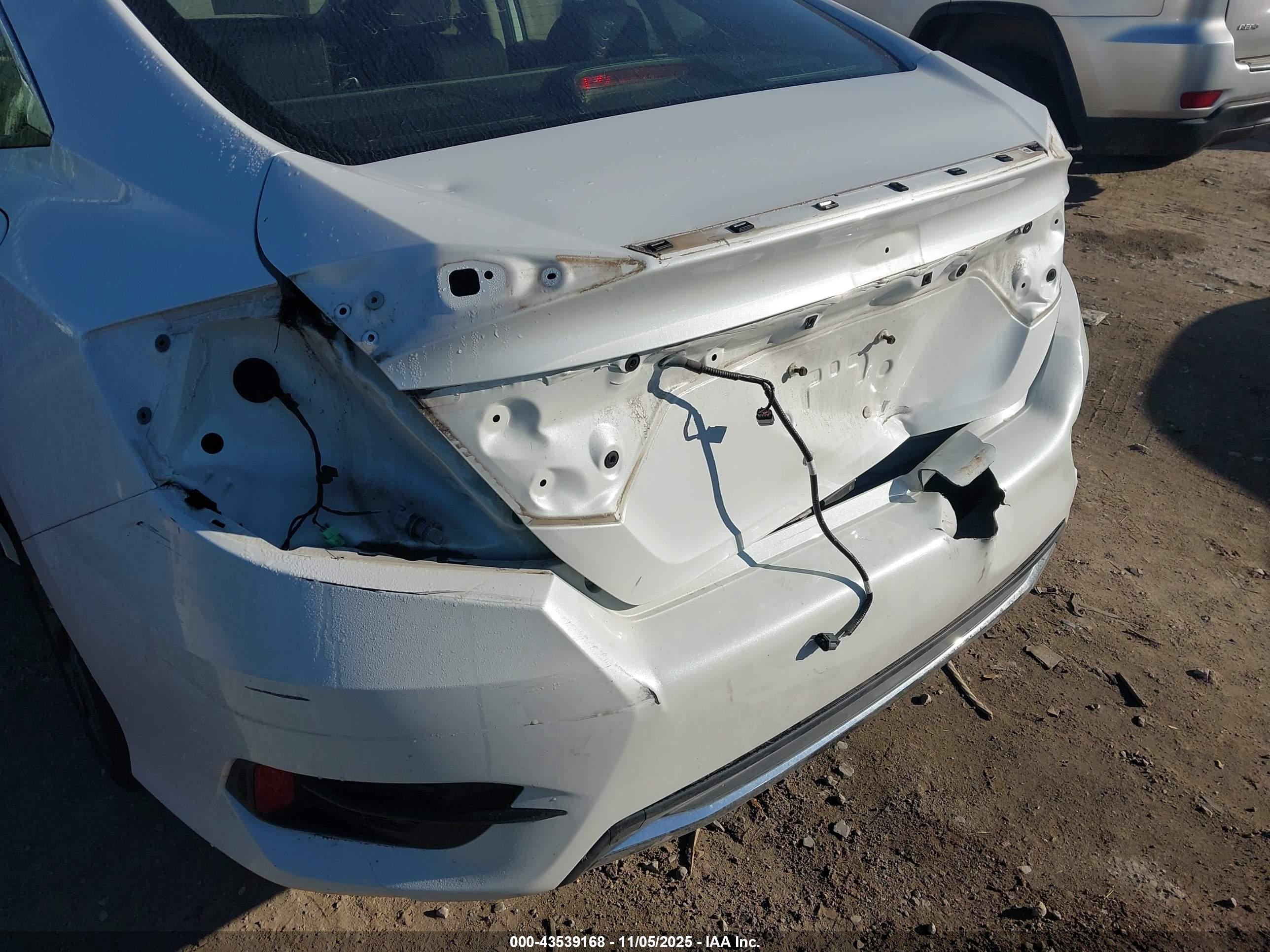 HONDA CIVIC image 6