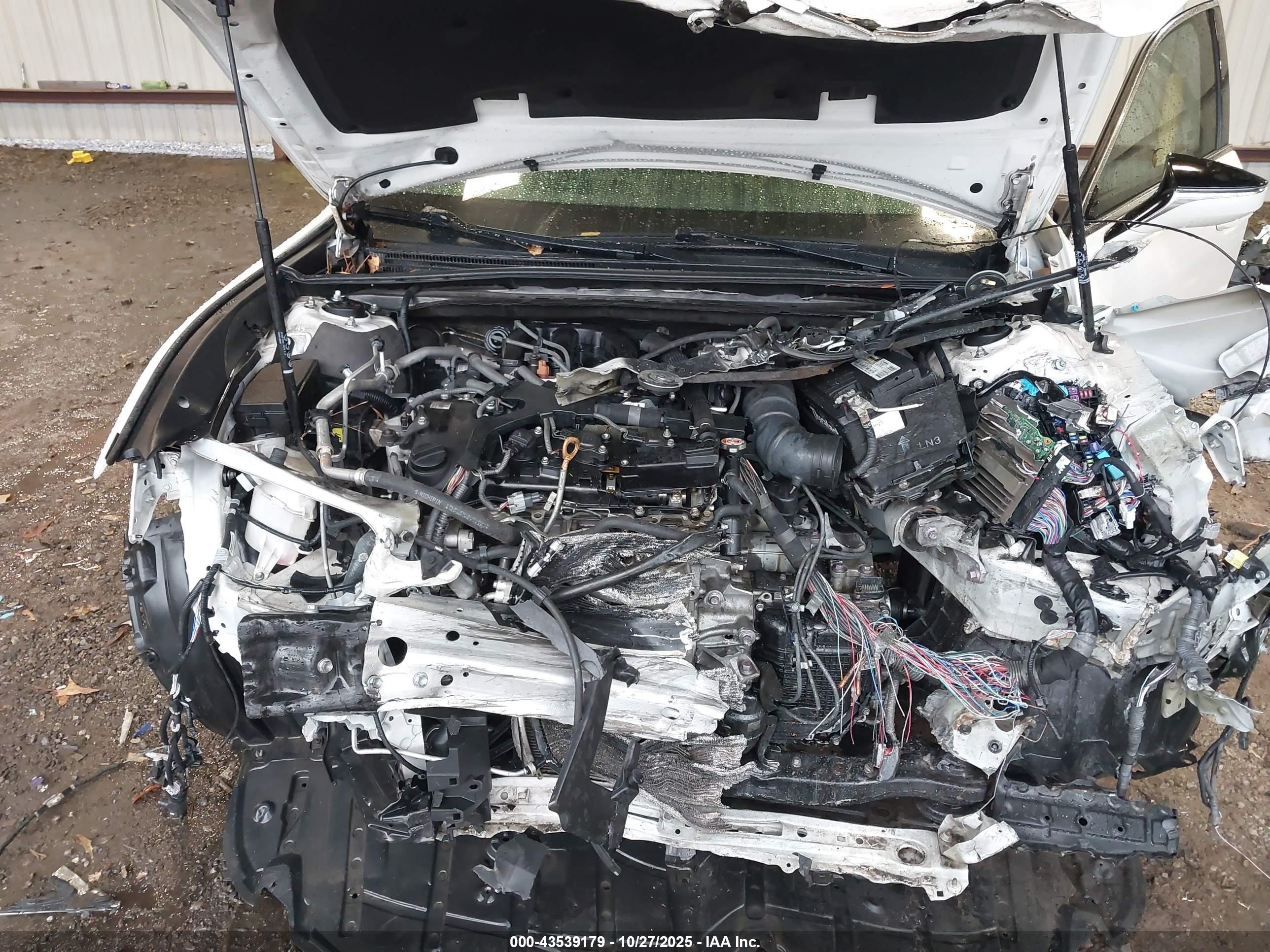 LEXUS ES image 10