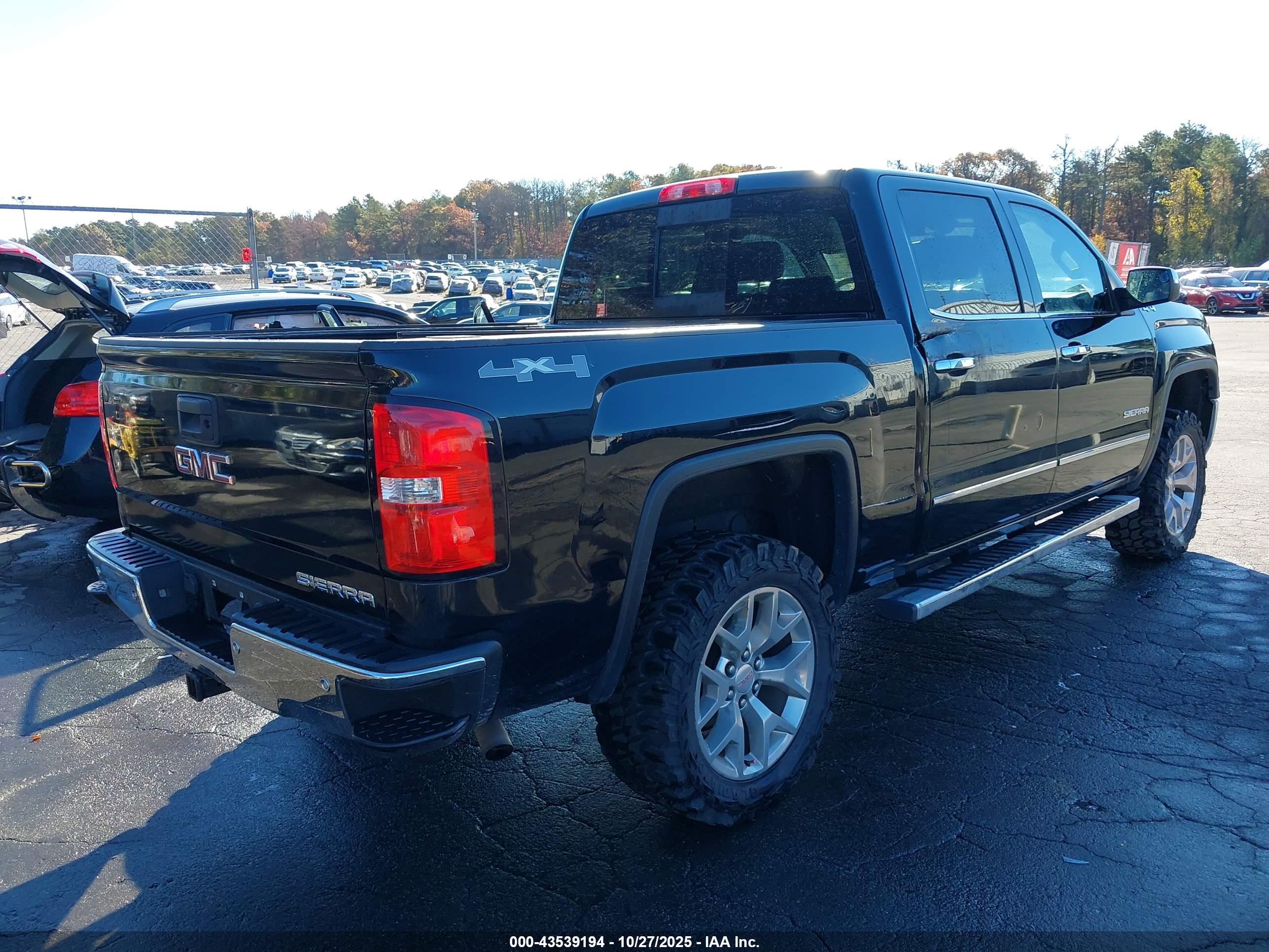 GMC SIERRA image 4