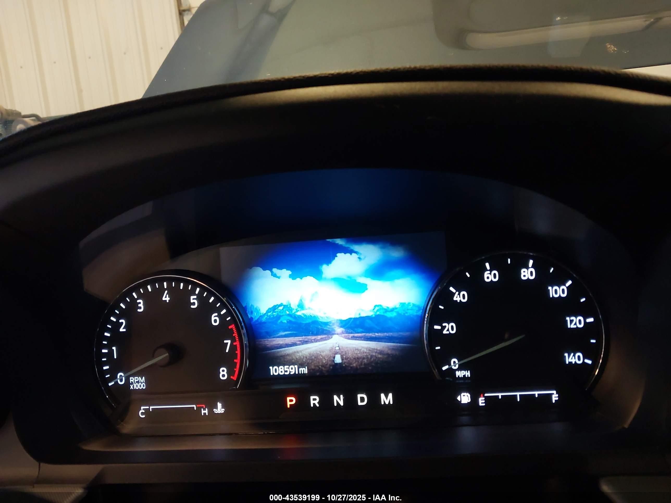 FORD EXPLORER image 7