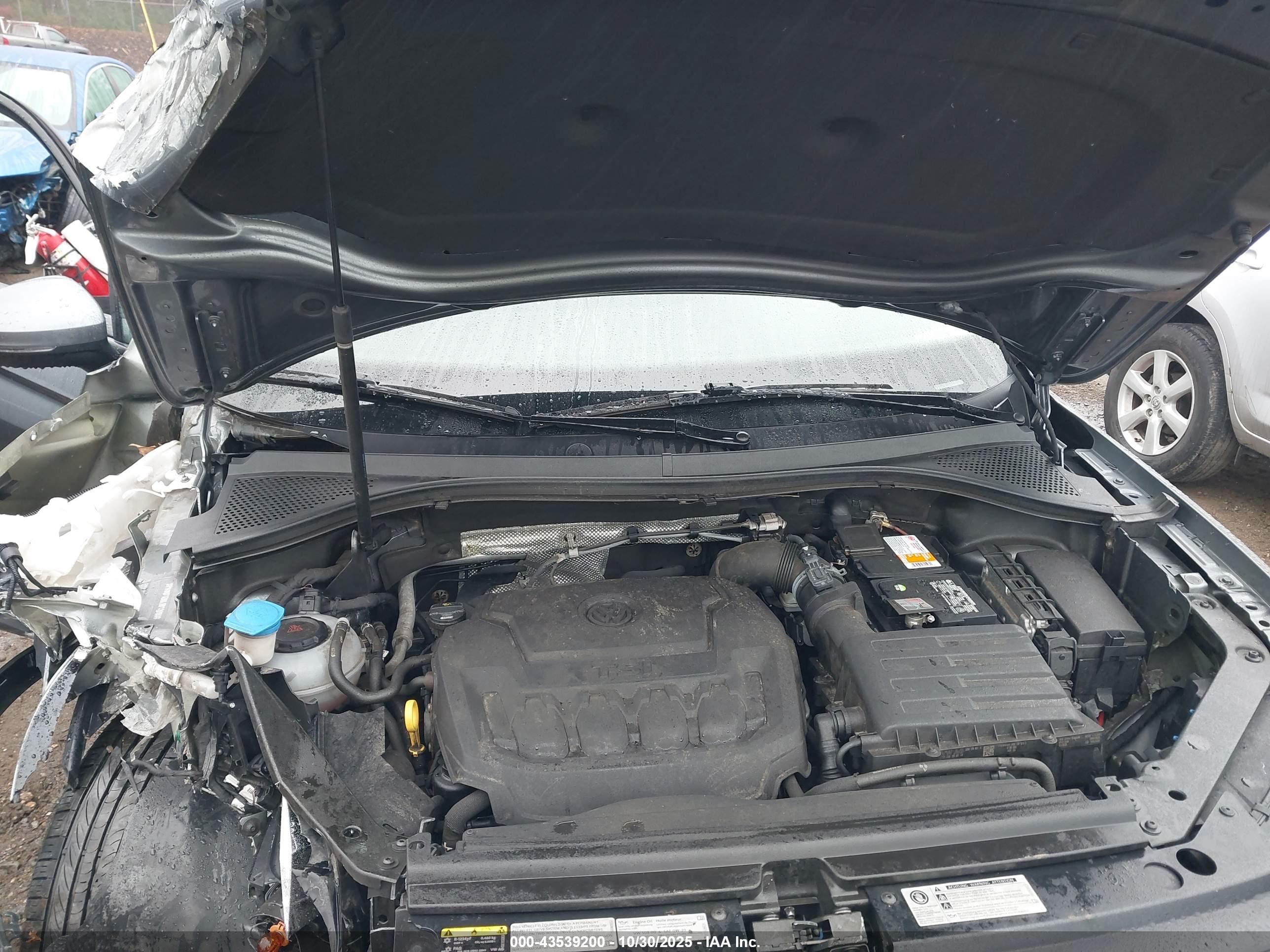 VOLKSWAGEN TIGUAN image 10
