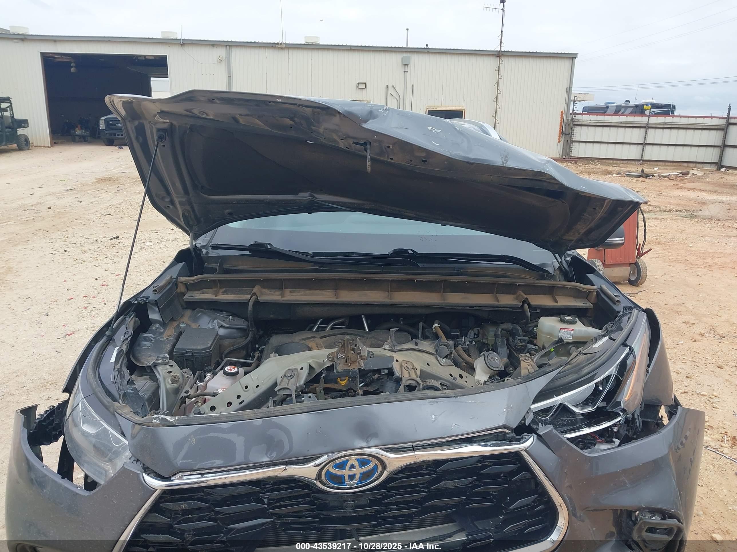 TOYOTA HIGHLANDER image 10
