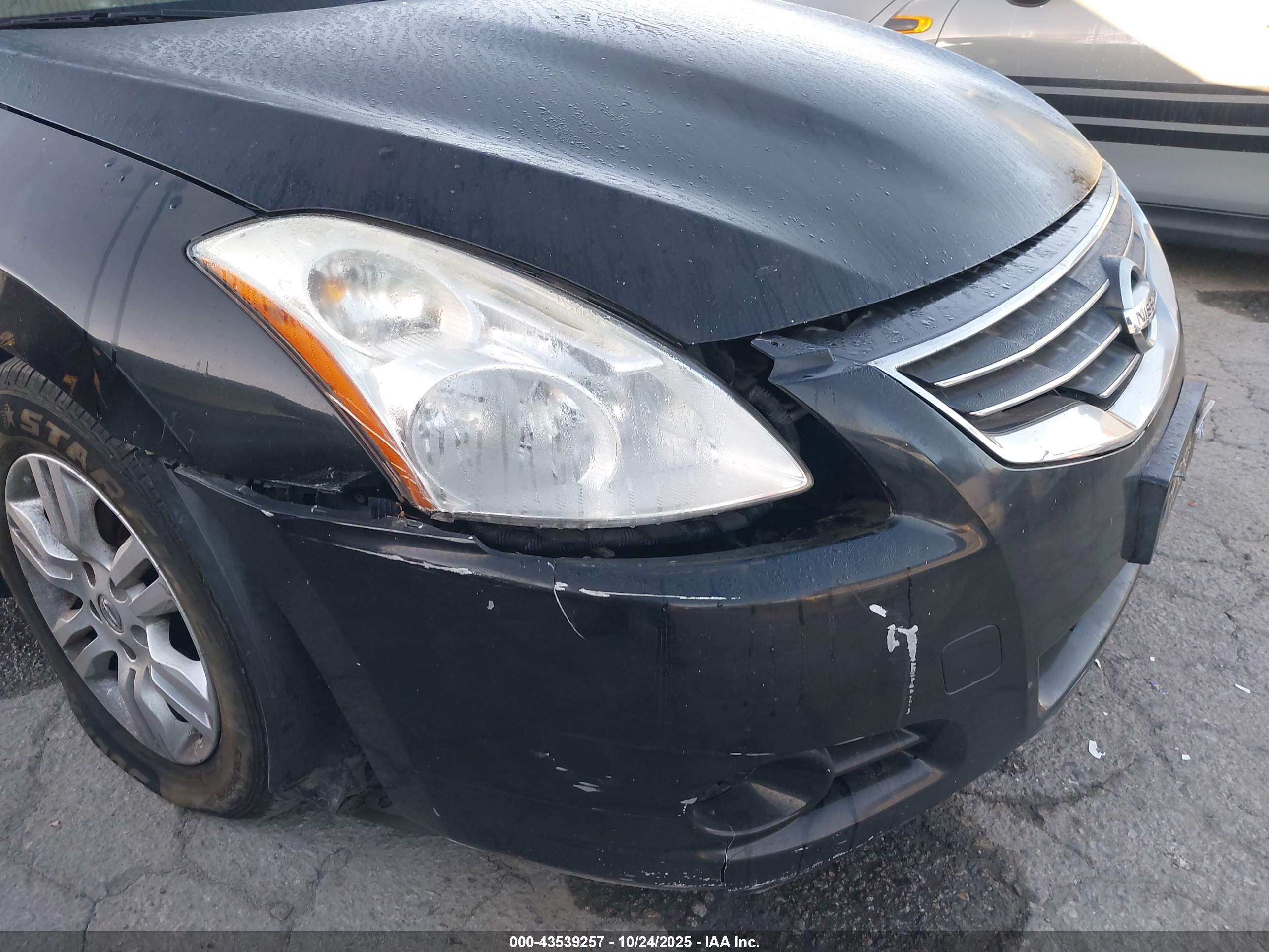 NISSAN ALTIMA image 6