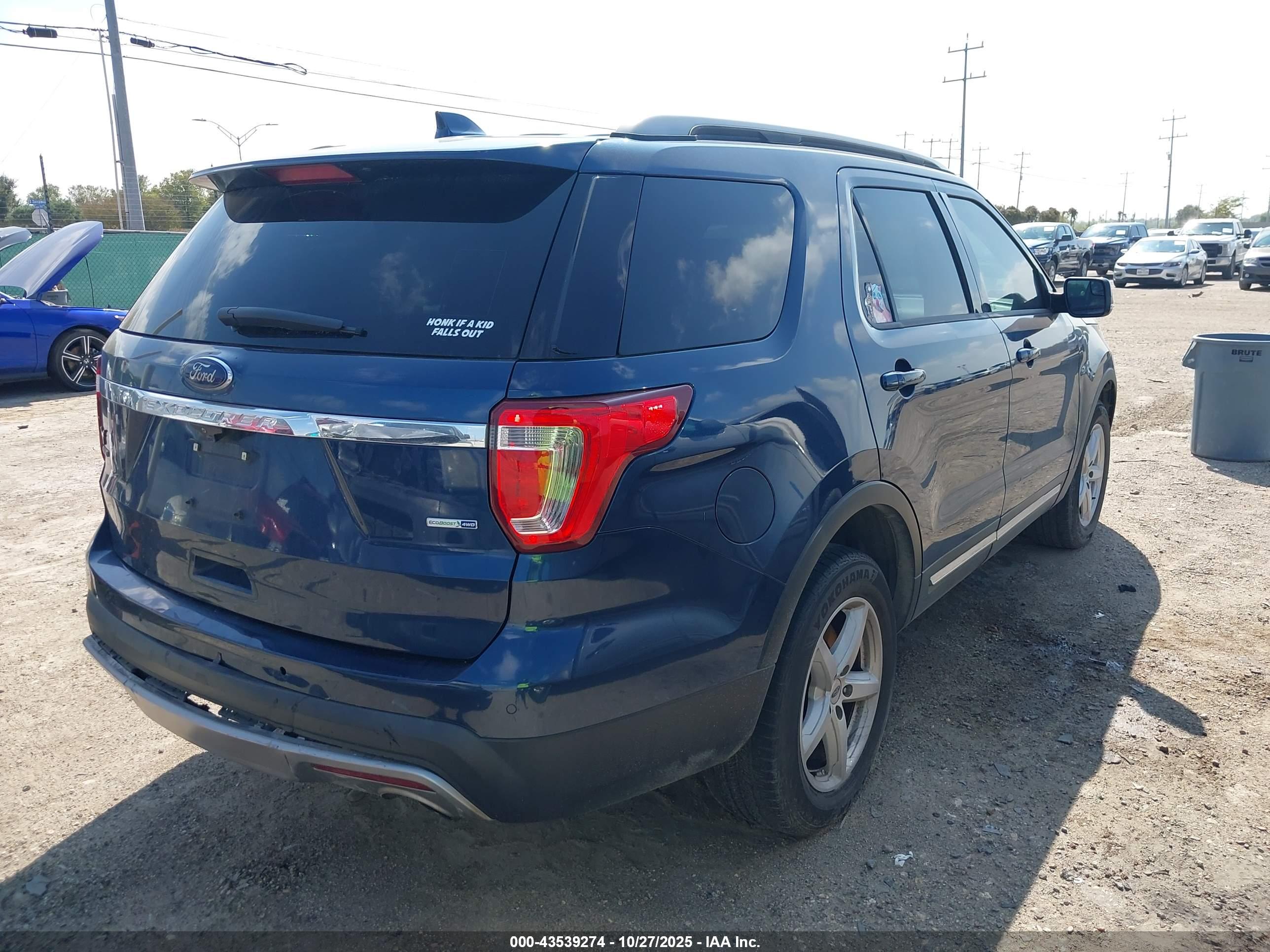 FORD EXPLORER image 4