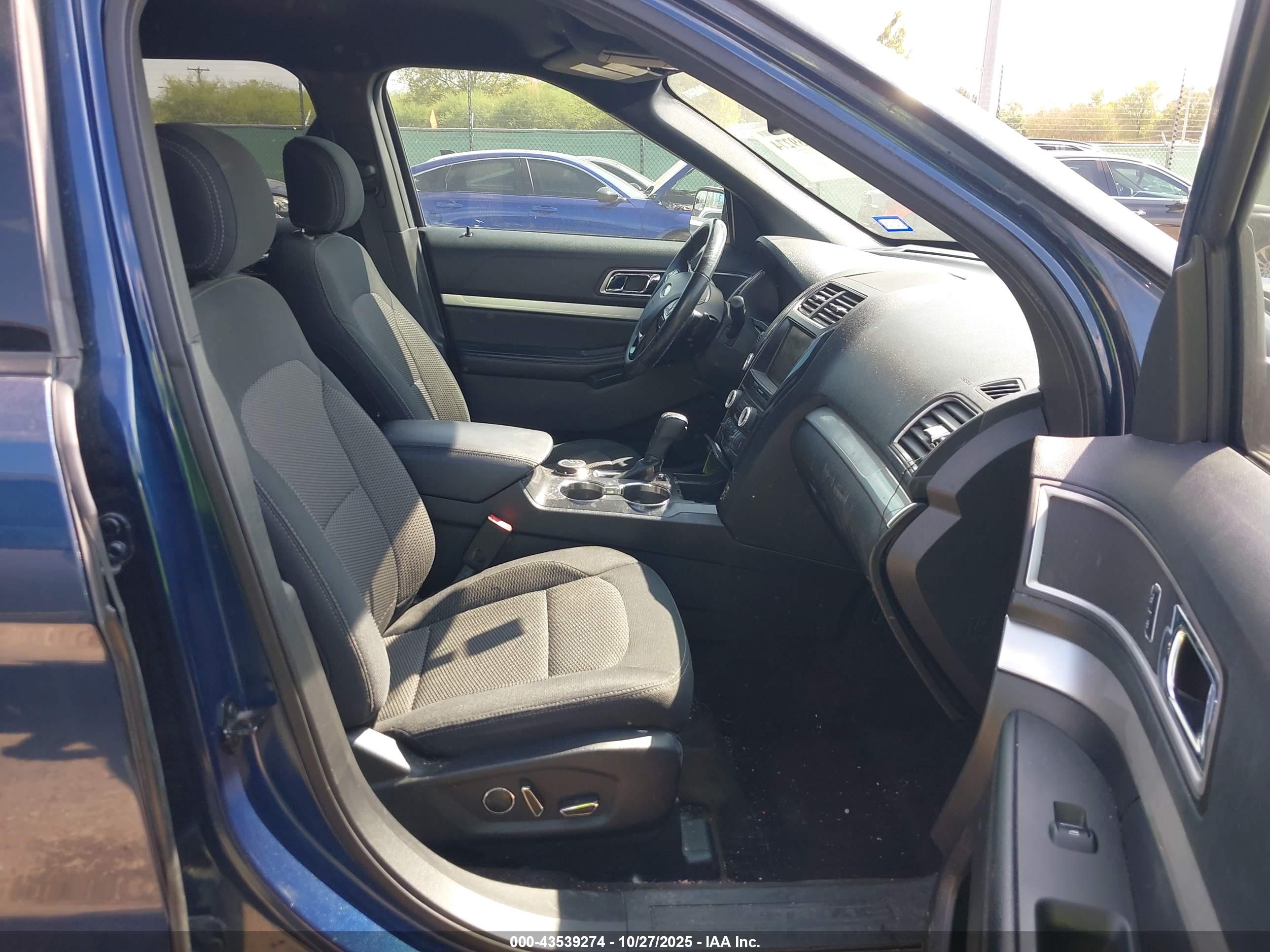 FORD EXPLORER image 5