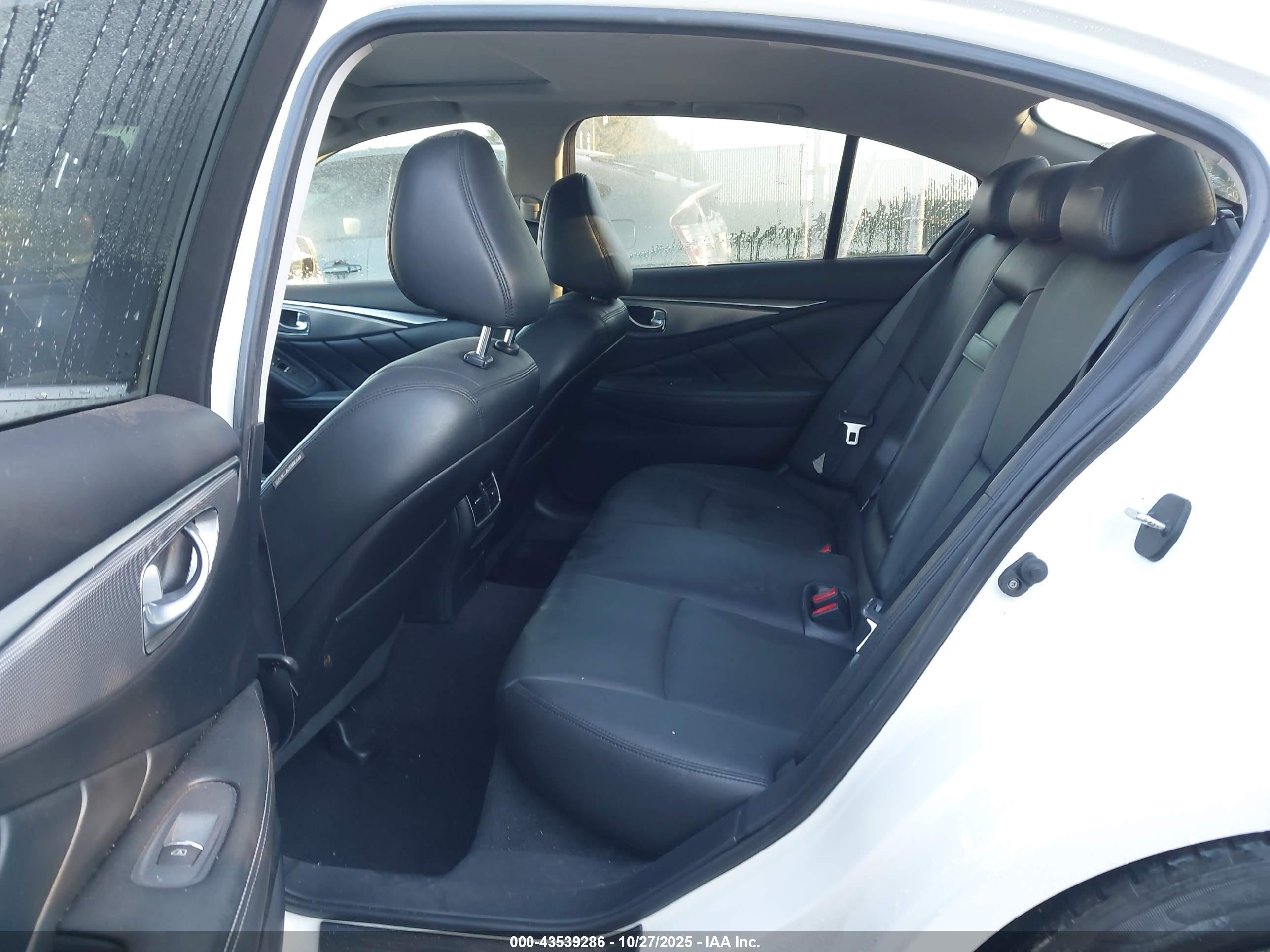 INFINITI Q50 image 8