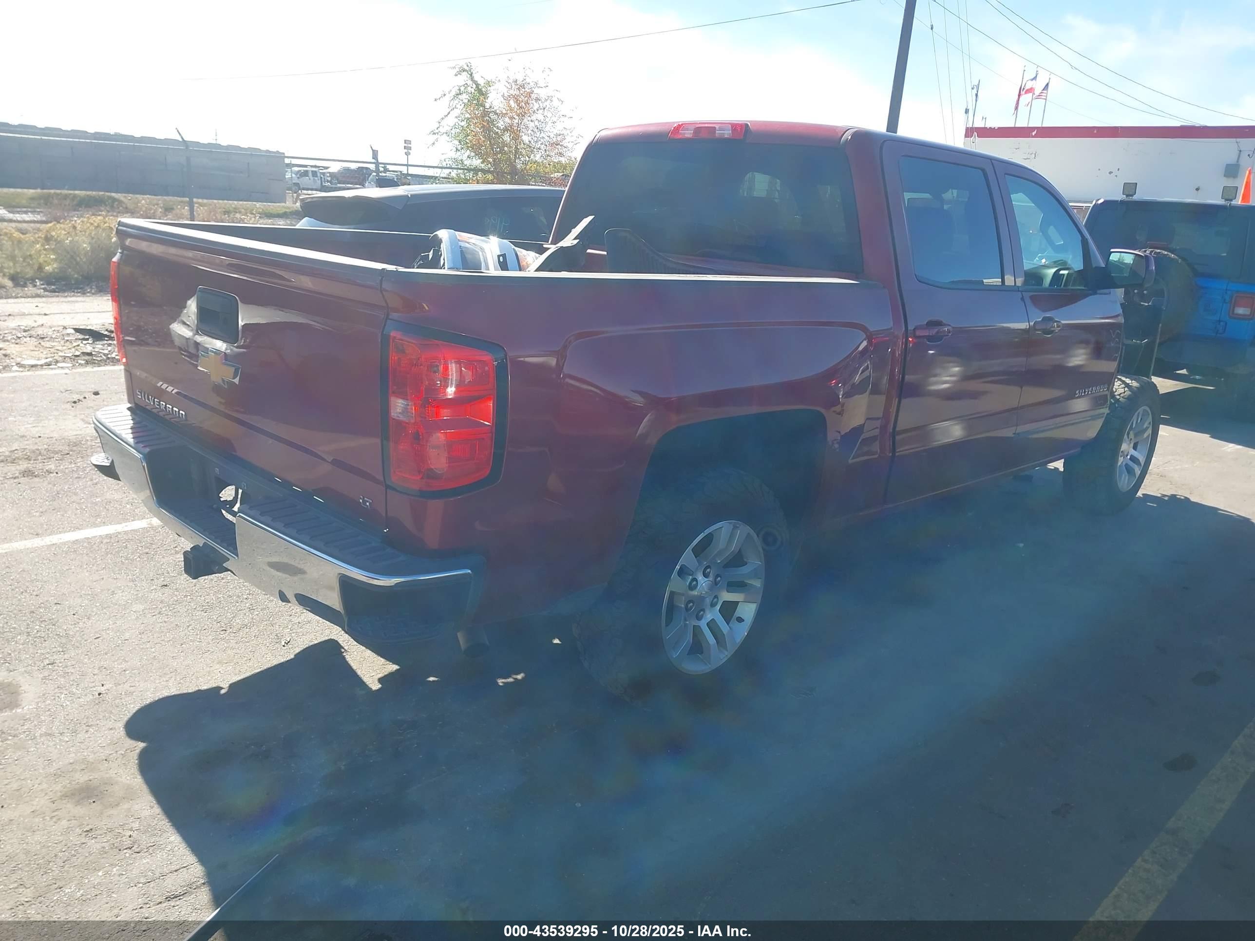 CHEVROLET SILVERADO image 4