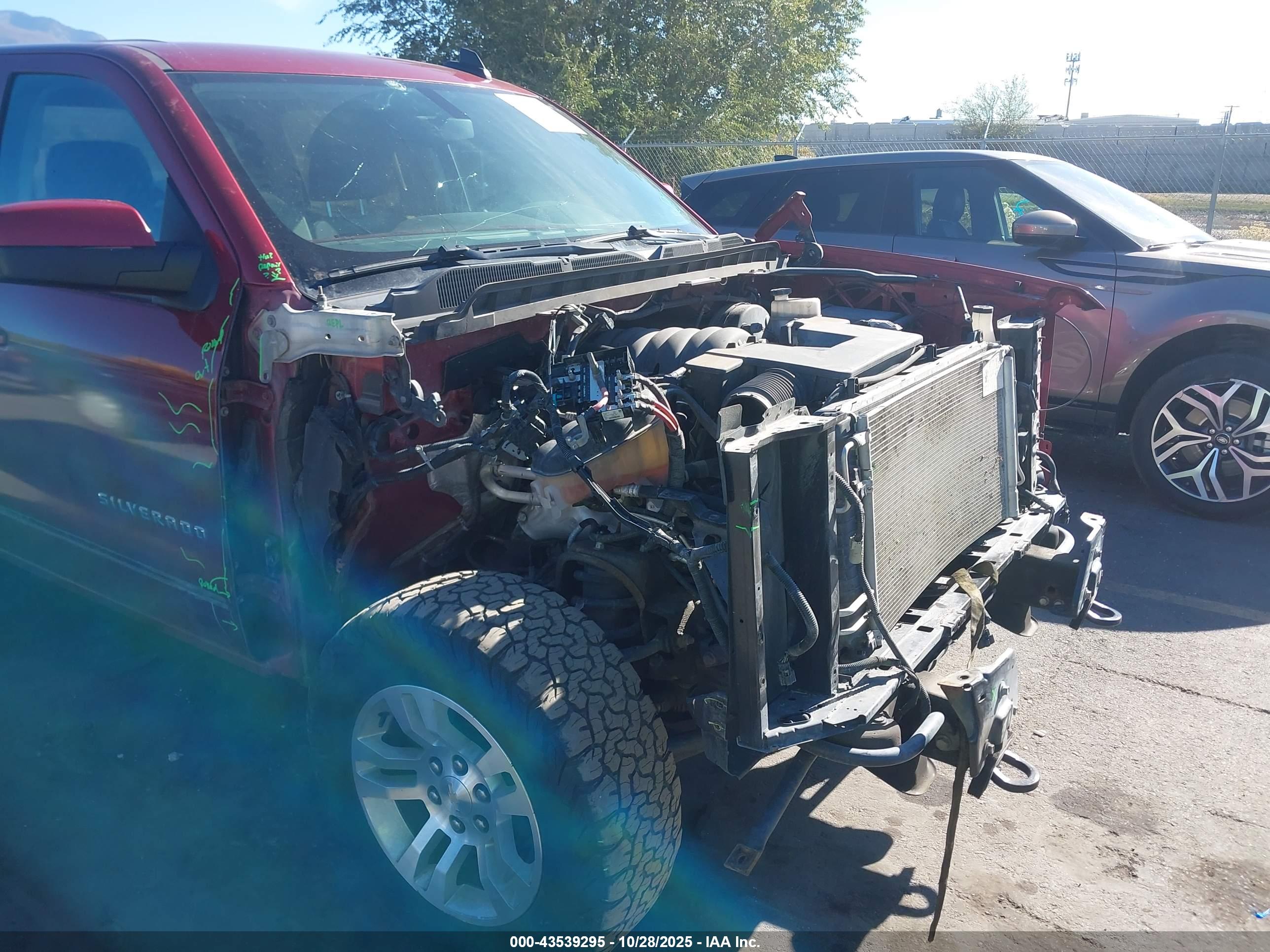 CHEVROLET SILVERADO image 6