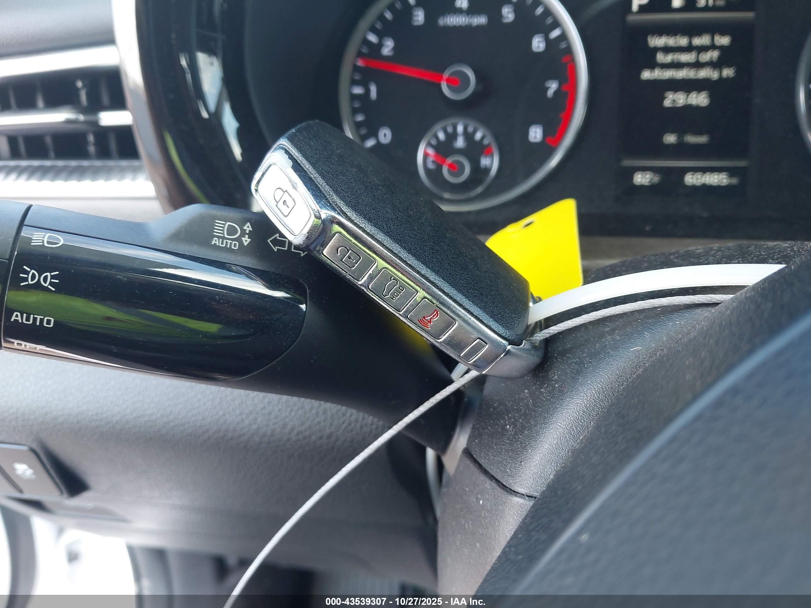 KIA K5 image 11