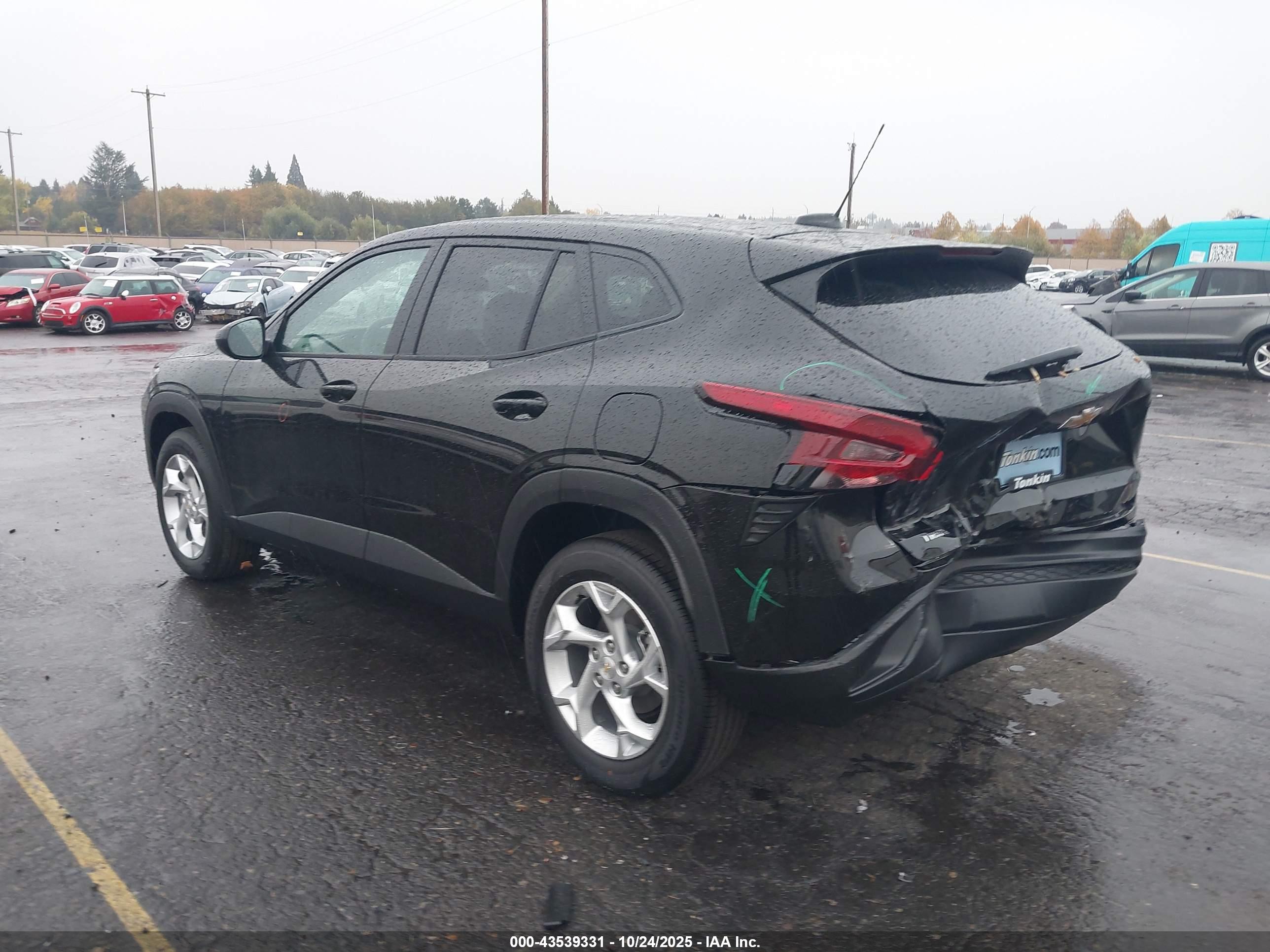 CHEVROLET TRAX image 3