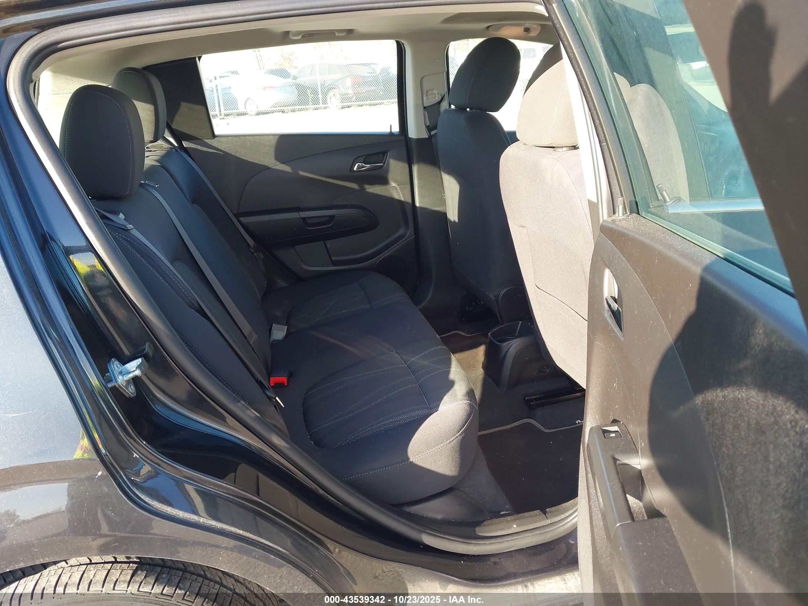 CHEVROLET SONIC image 8