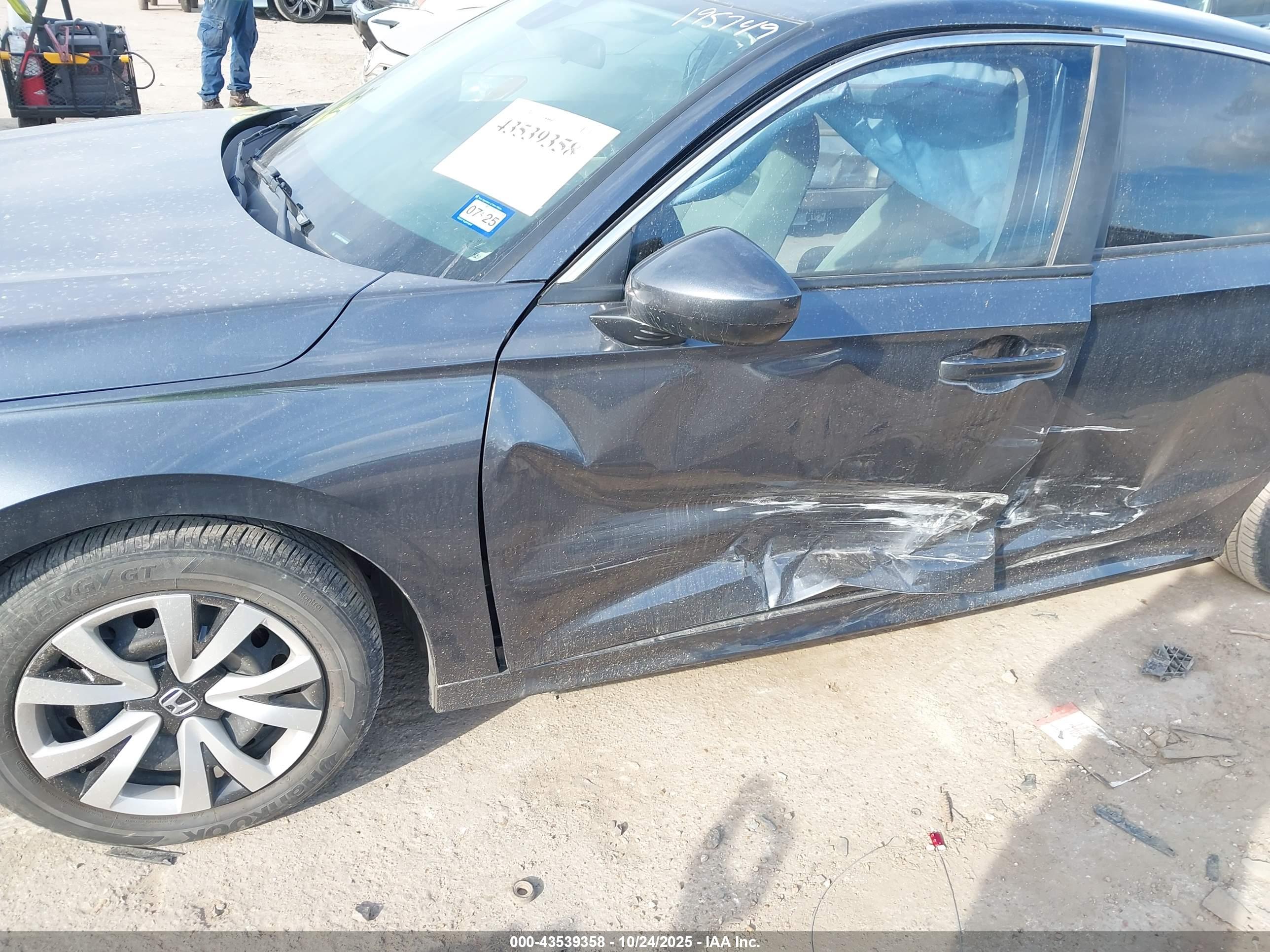 HONDA CIVIC image 6
