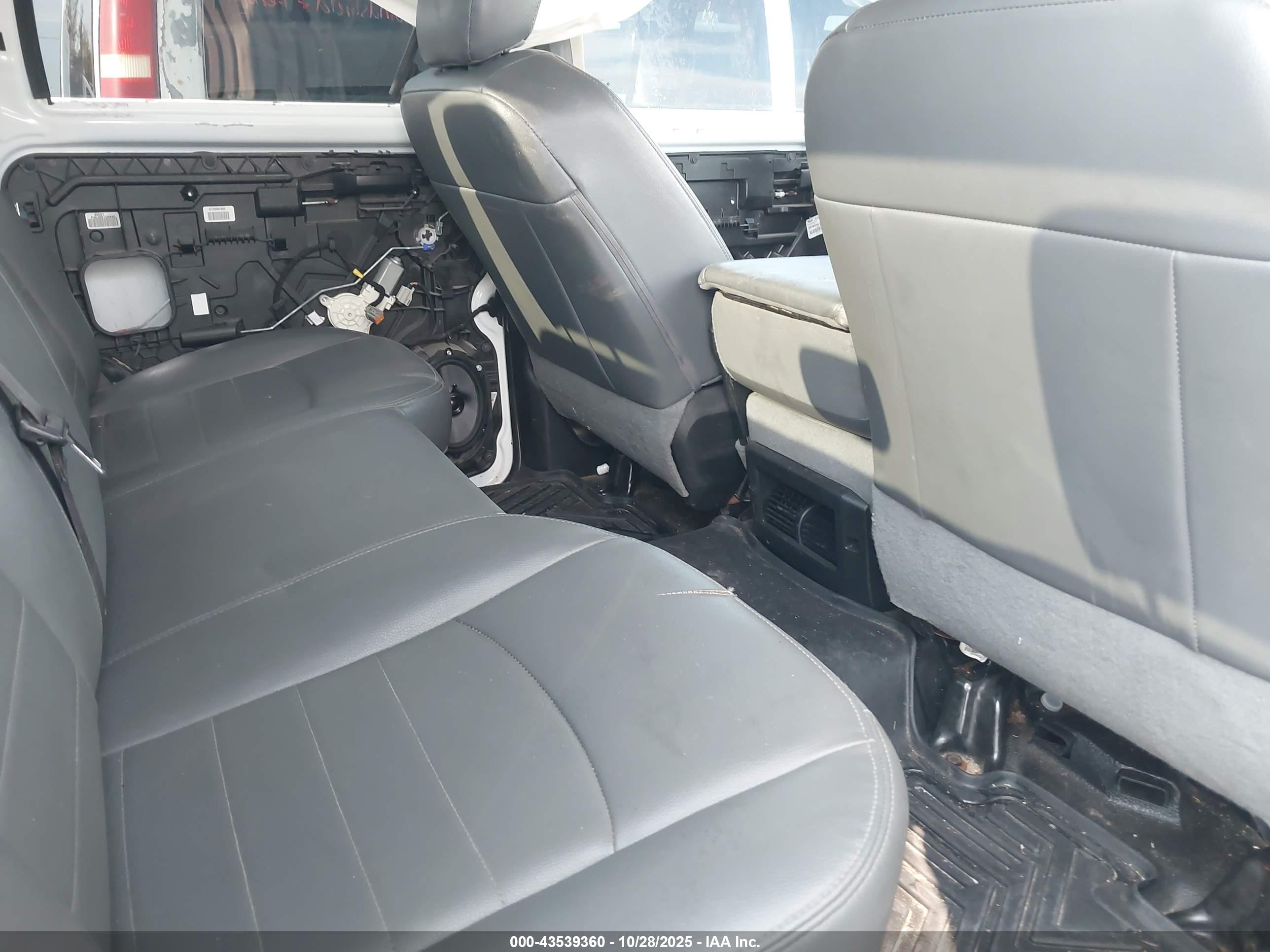 RAM 2500 image 8