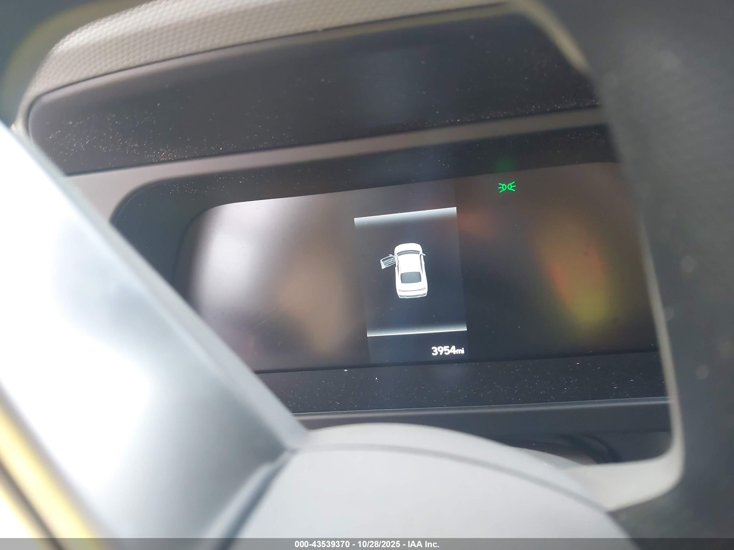 HYUNDAI ELANTRA image 7