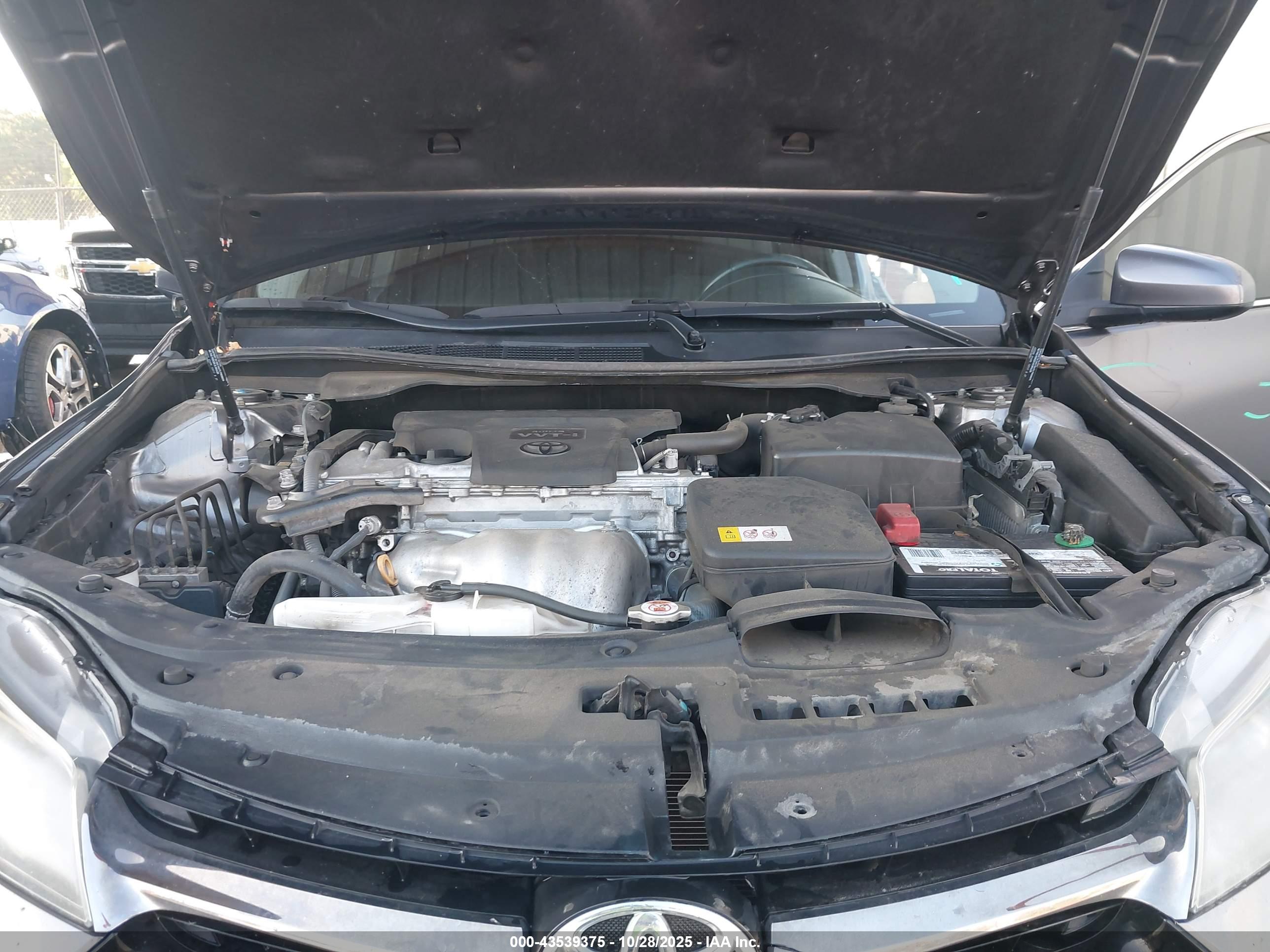 TOYOTA CAMRY image 10