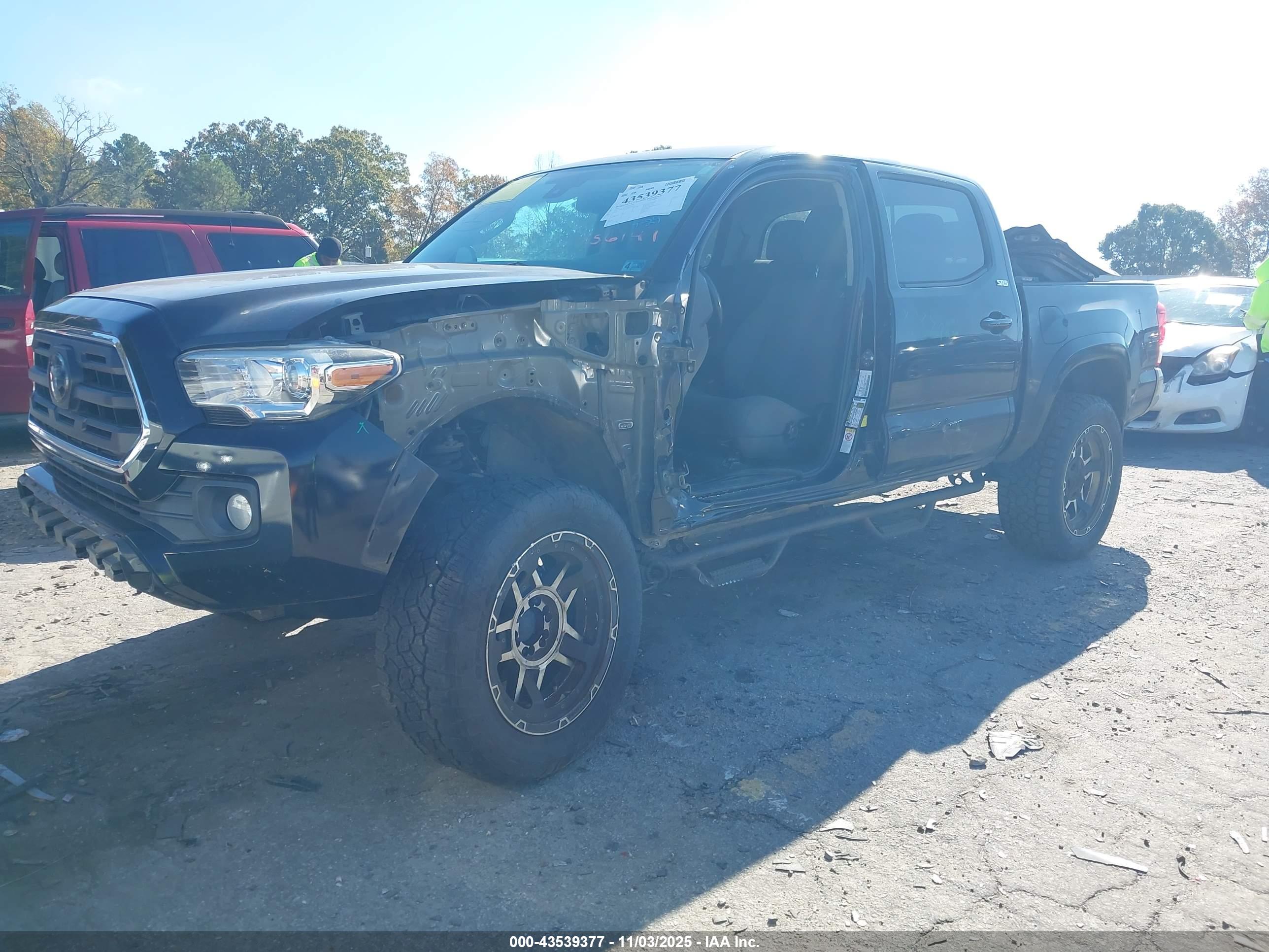 TOYOTA TACOMA image 2
