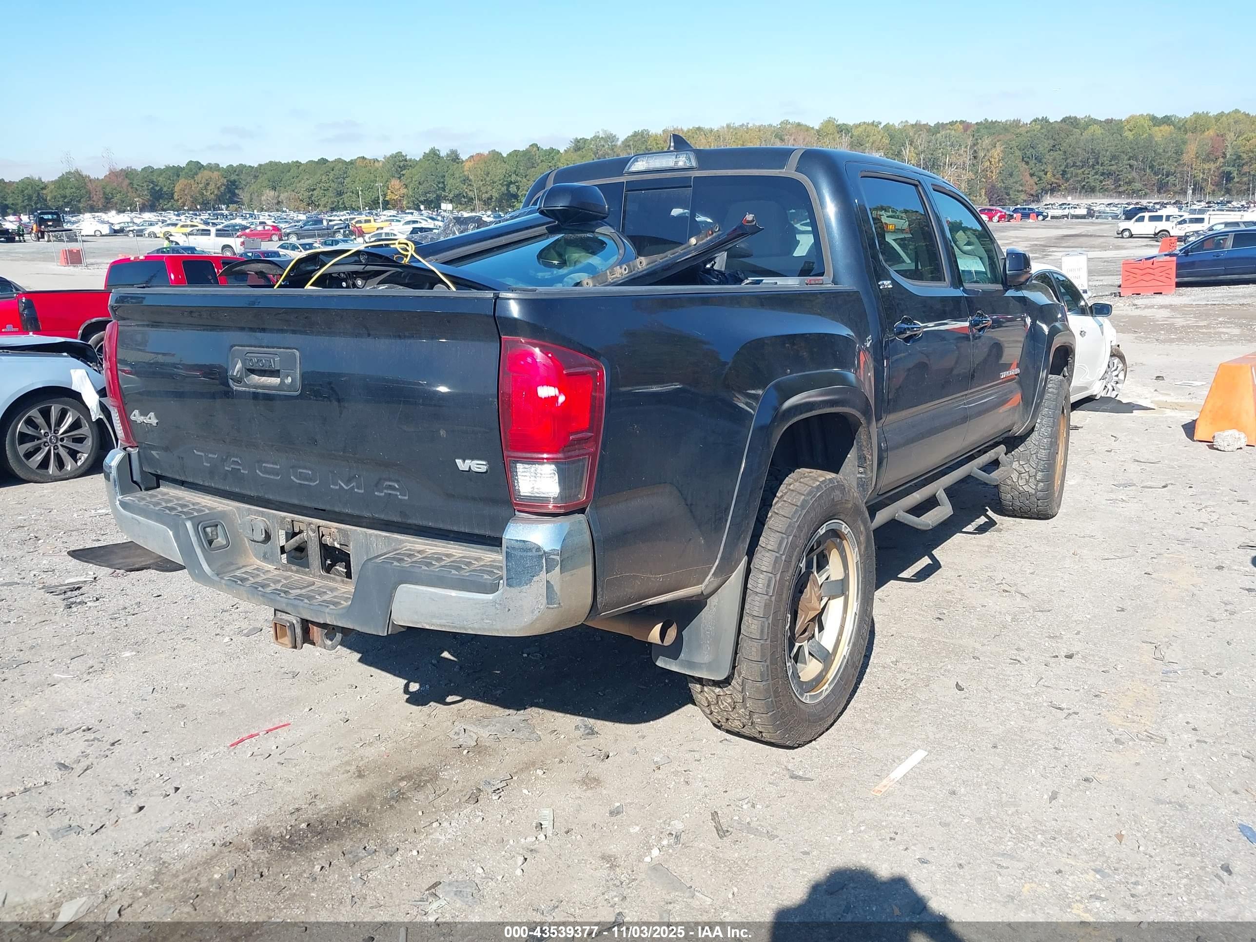 TOYOTA TACOMA image 4