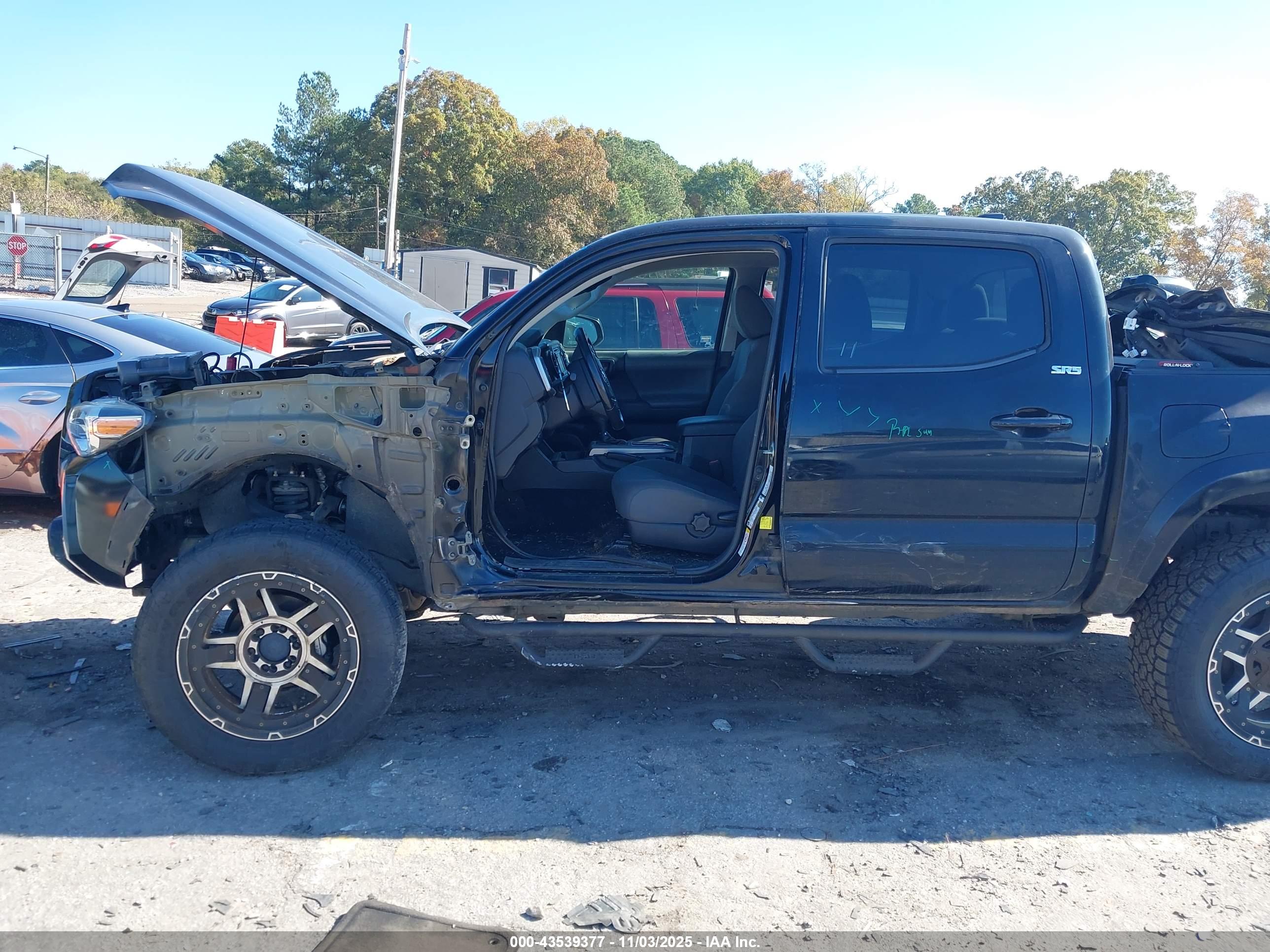 TOYOTA TACOMA image 6