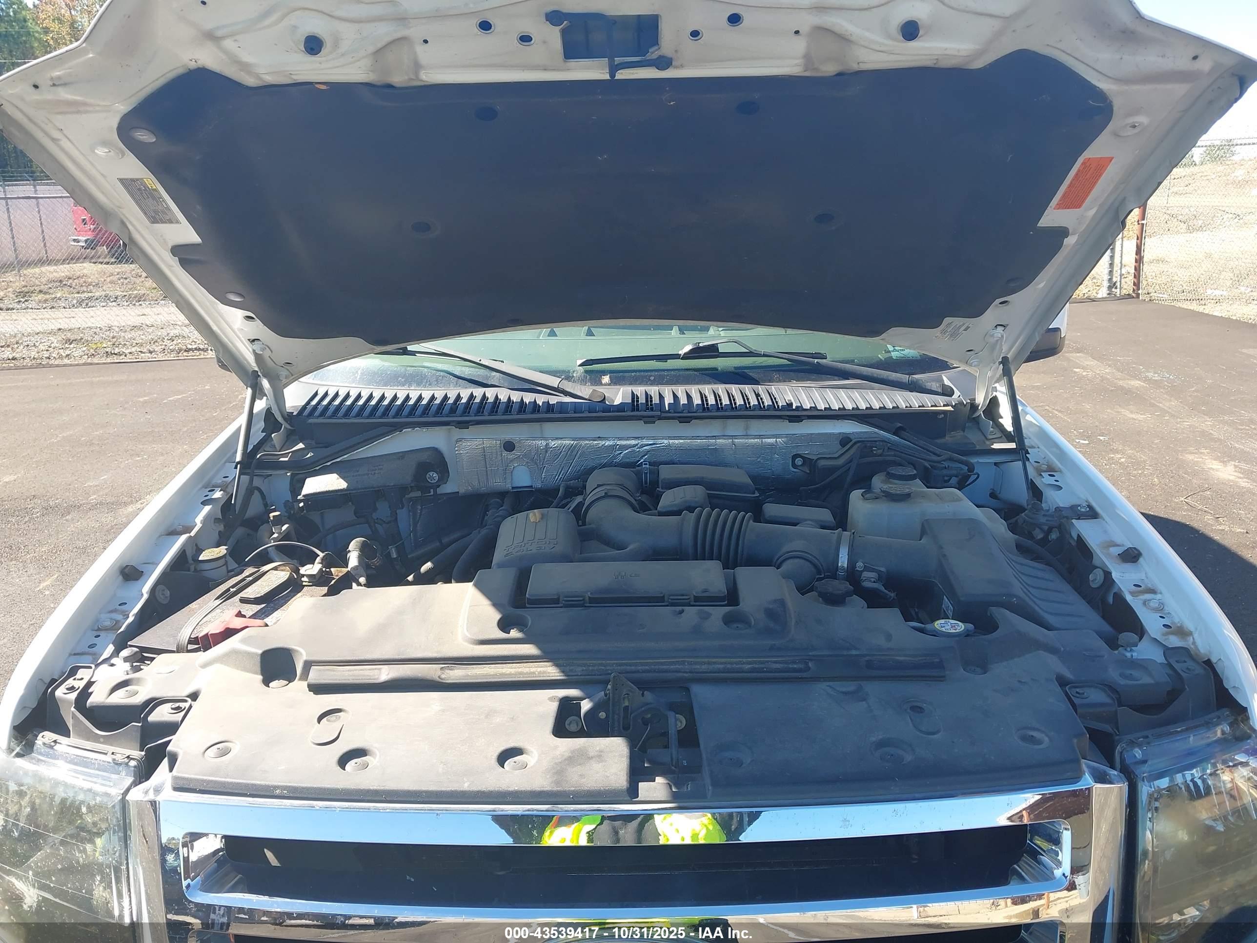 FORD EXPEDITION image 10