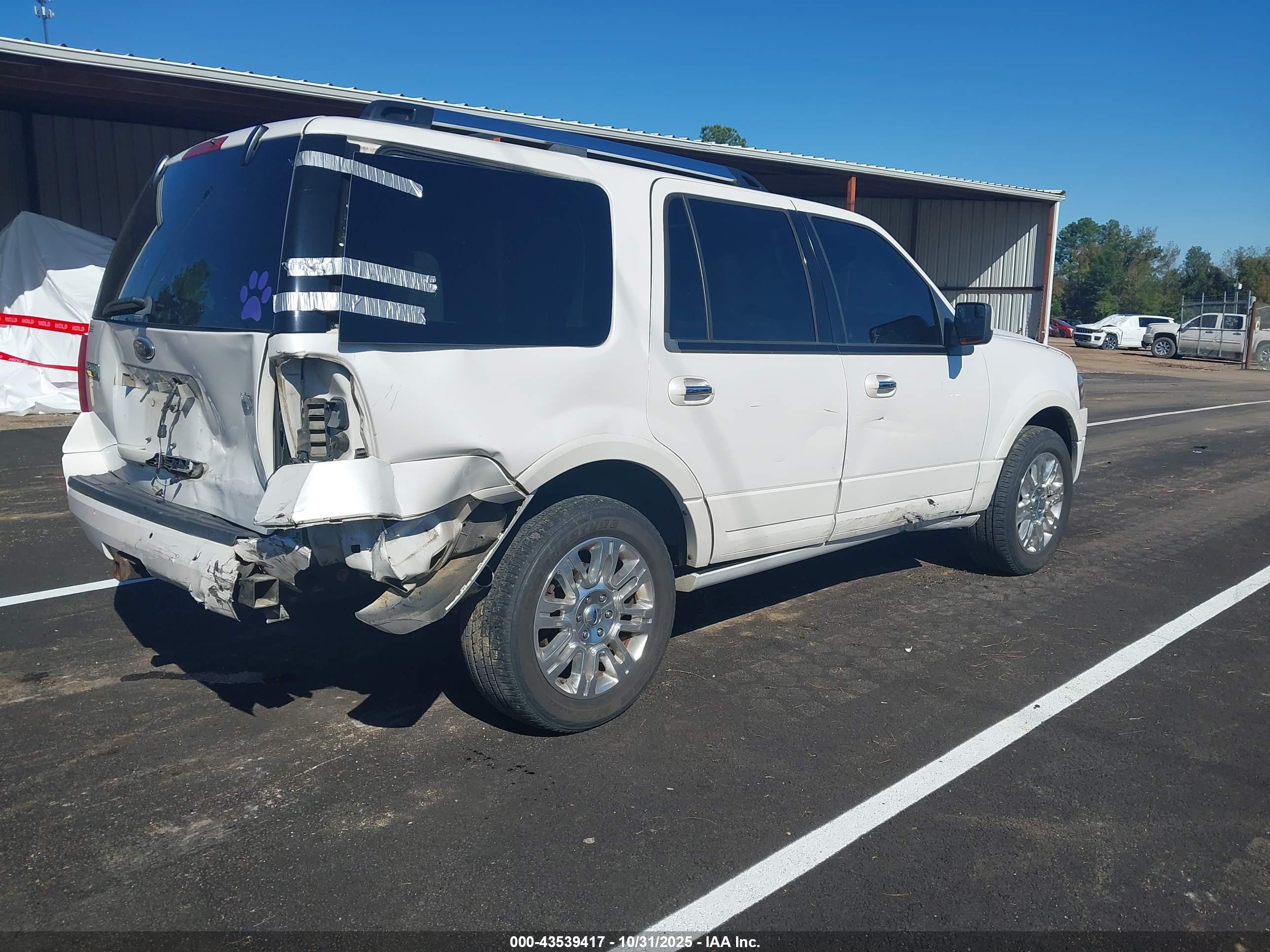 FORD EXPEDITION image 4