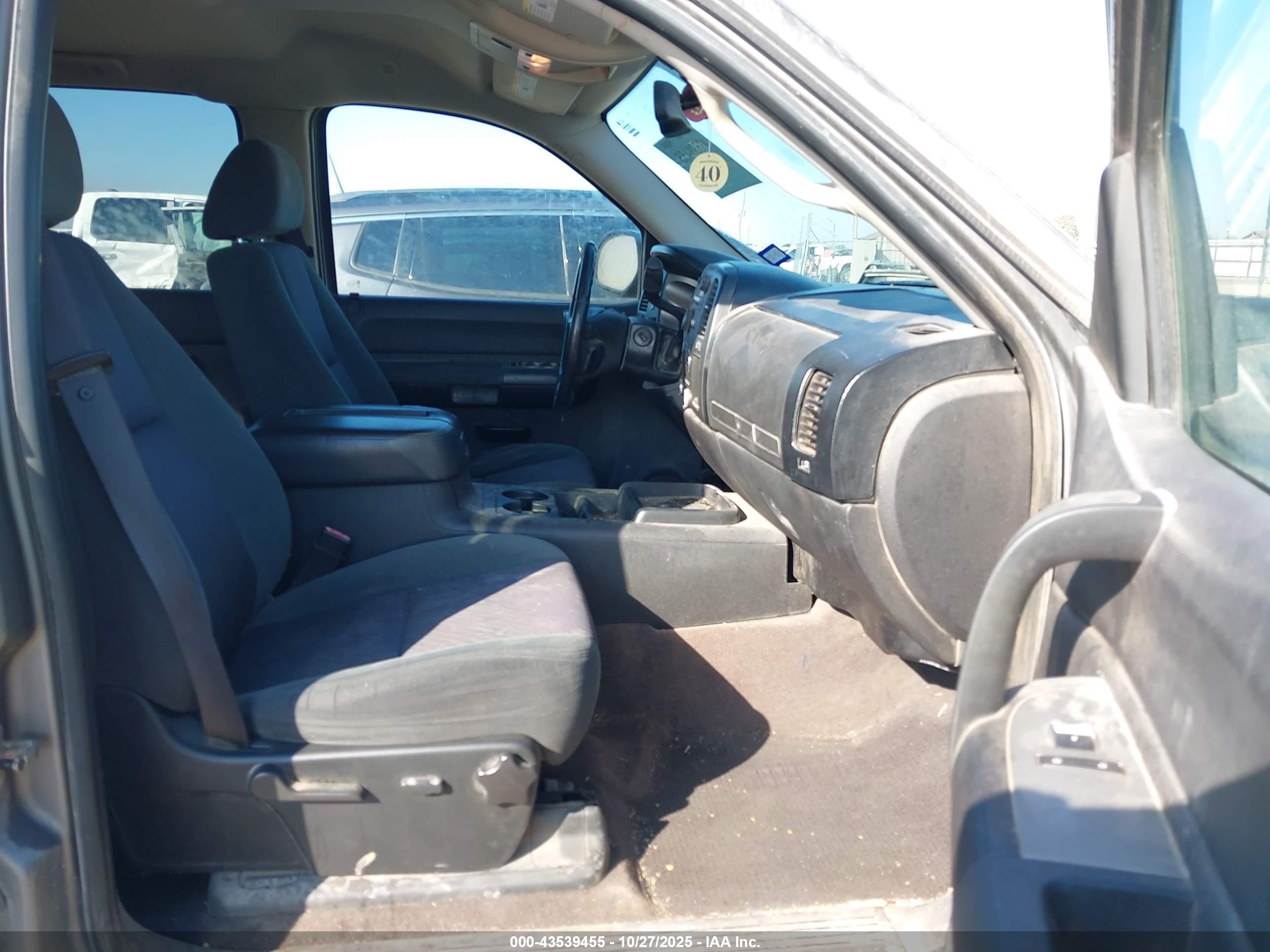 GMC SIERRA image 5